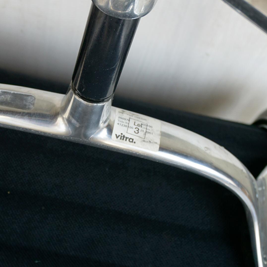 Black EA108 Alugroup Office Armchair by Ray and Charles Eames im Angebot 6