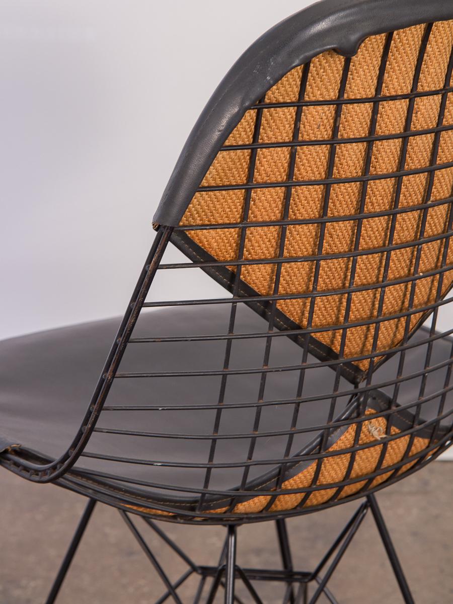 Mid-Century Modern Black Eames Wire Chair with Bikini Cover on Eiffel Base For Sale