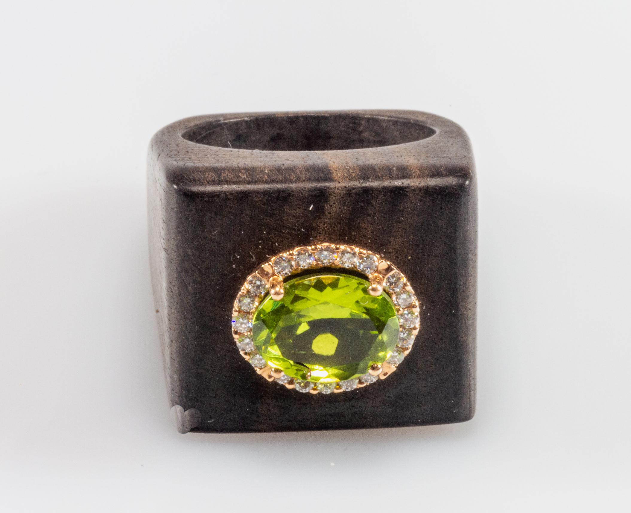 Black Ebony Green Peridot Diamond Rose Gold Ring In New Condition For Sale In Rome, IT
