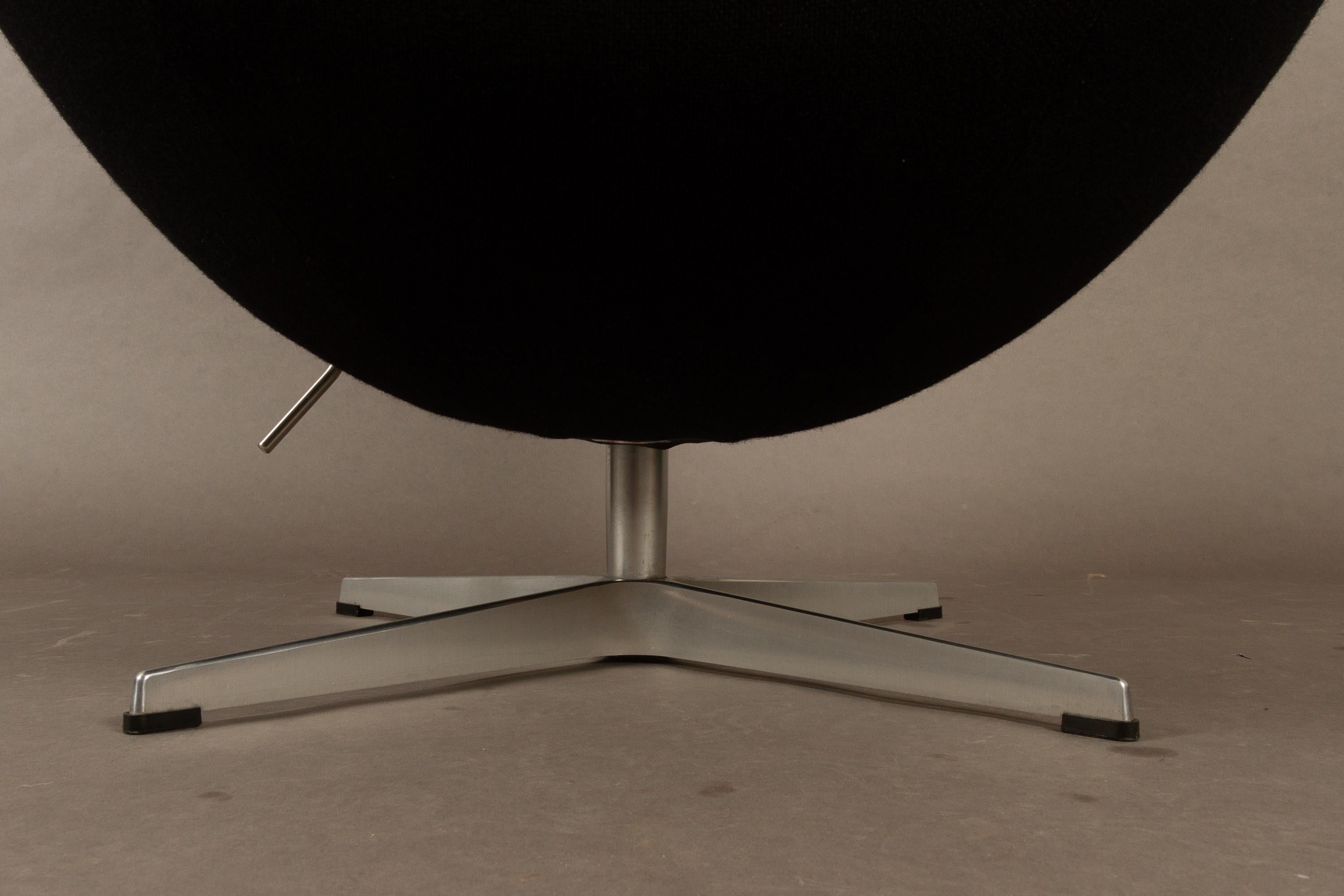 Black Egg Chair 3316 by Arne Jacobsen for Fritz Hansen, 2007 9