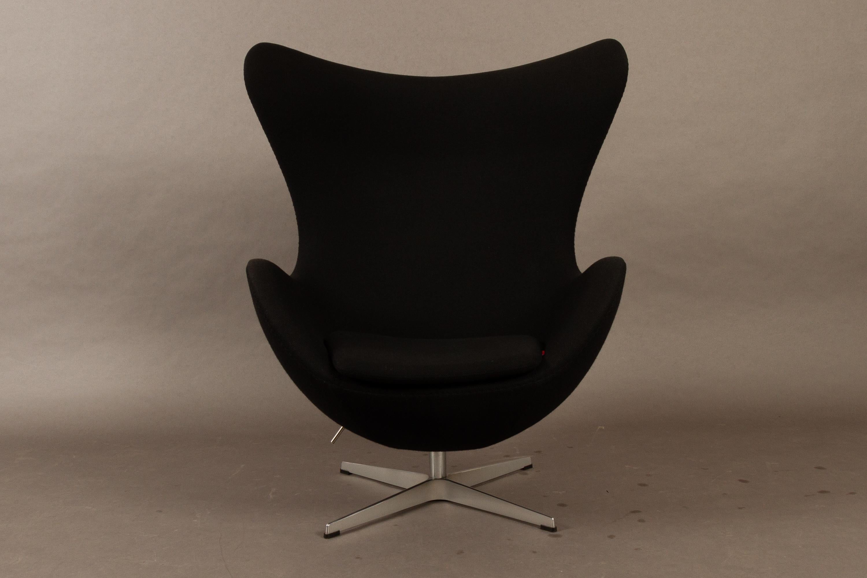 Danish Black Egg Chair 3316 by Arne Jacobsen for Fritz Hansen, 2007