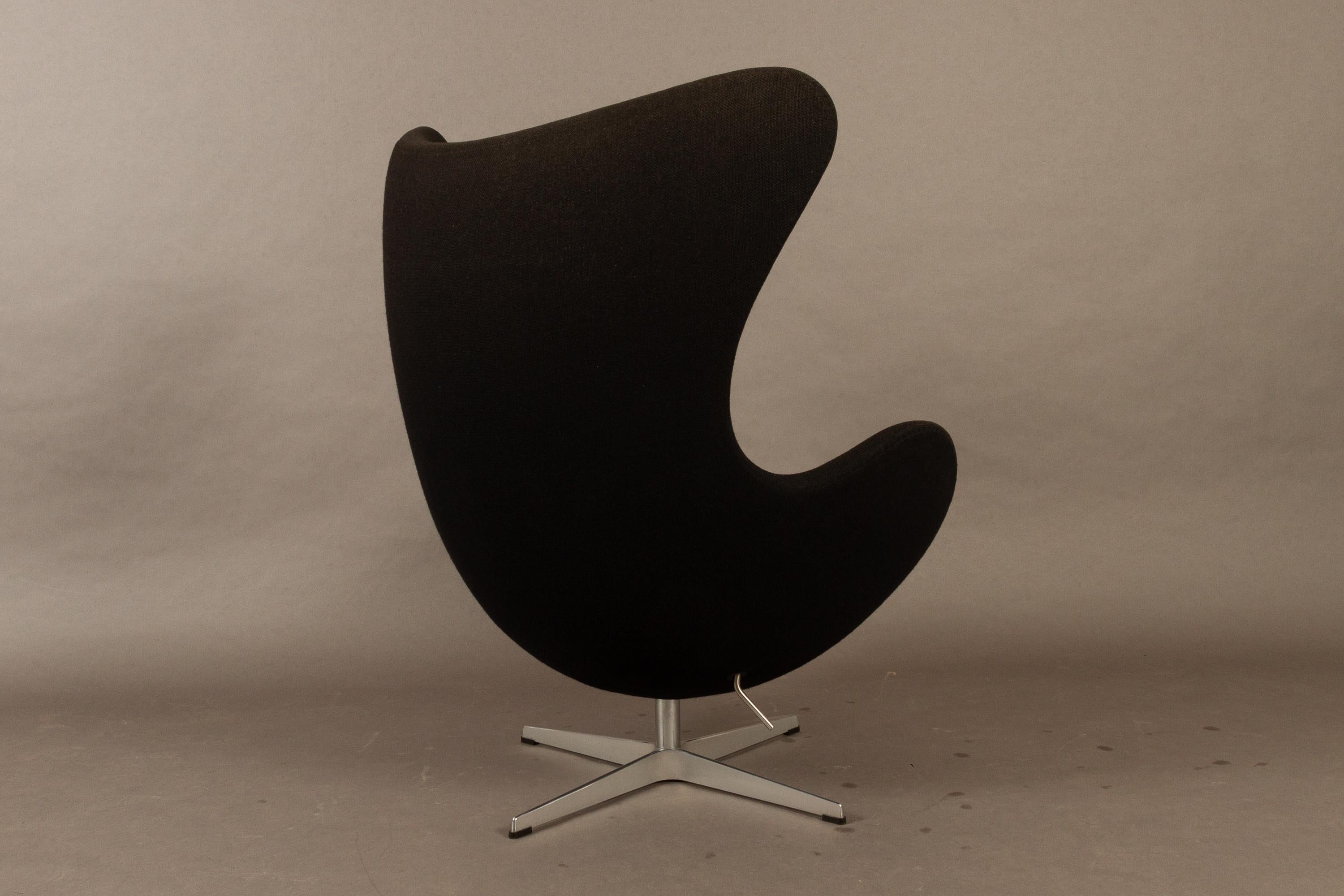 Black Egg Chair 3316 by Arne Jacobsen for Fritz Hansen, 2007 1