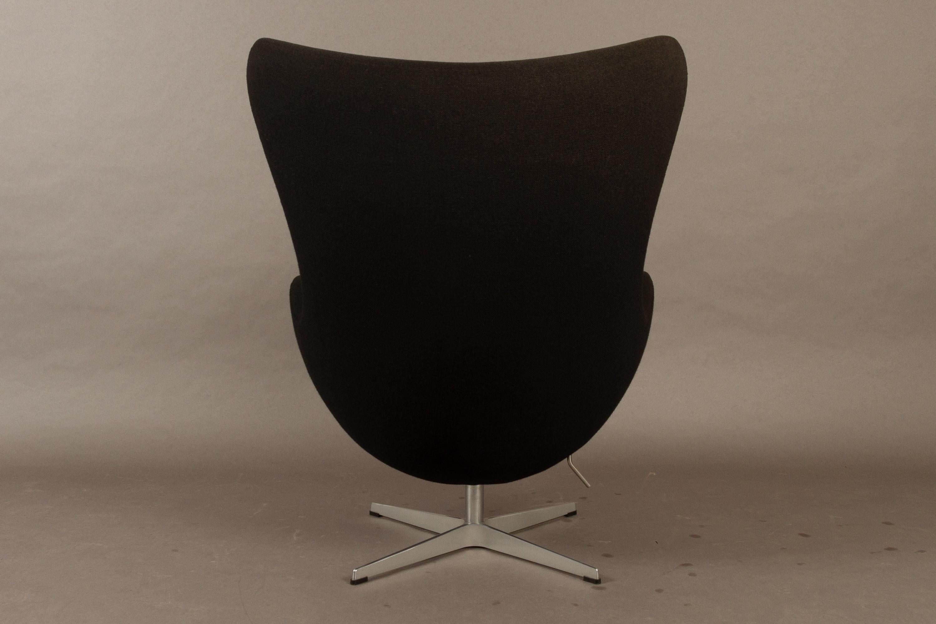 Black Egg Chair 3316 by Arne Jacobsen for Fritz Hansen, 2007 2