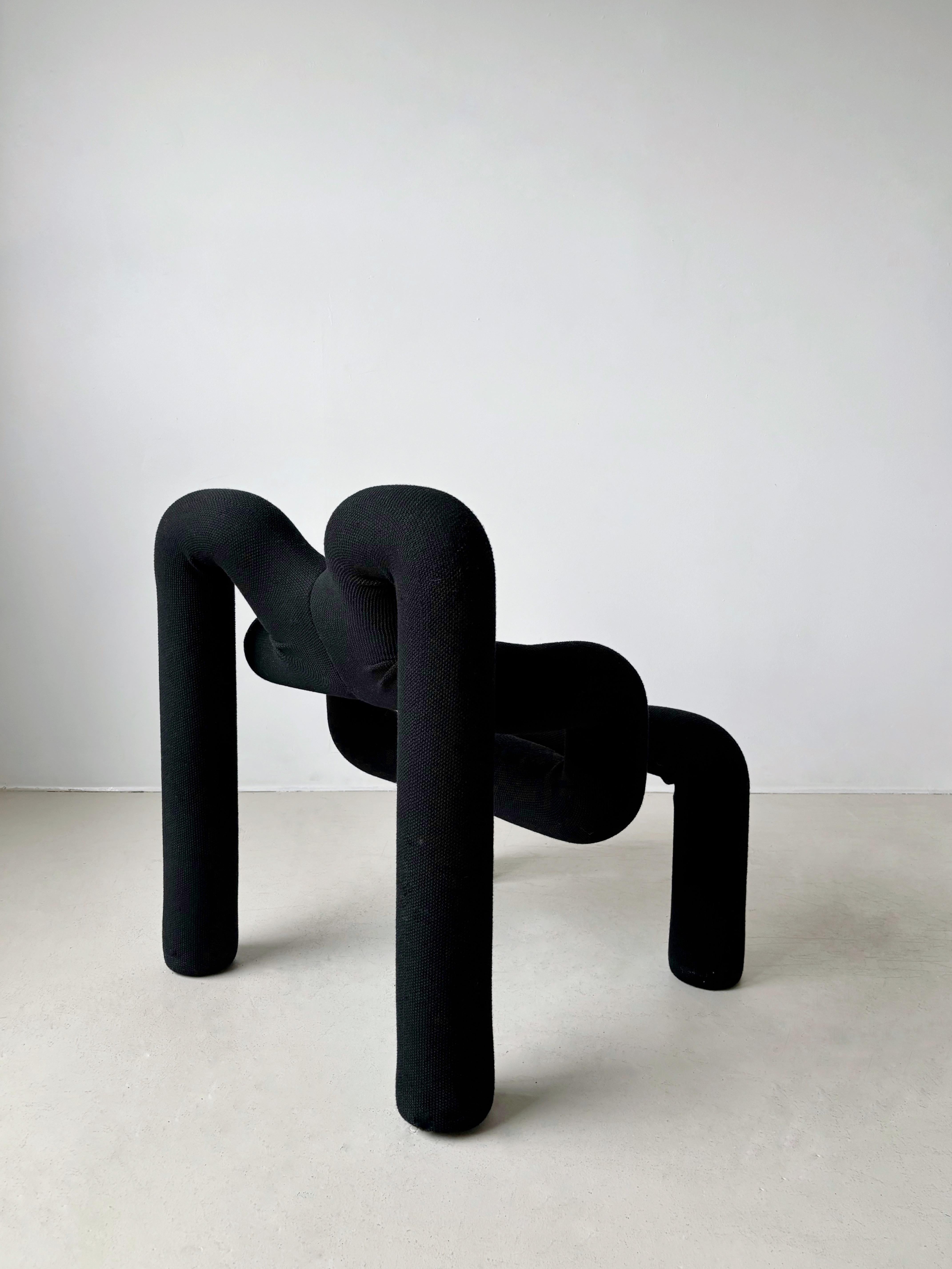 Black Ekstrem Lounge Chair by Terje Ekstrøm In Excellent Condition In Outremont, QC