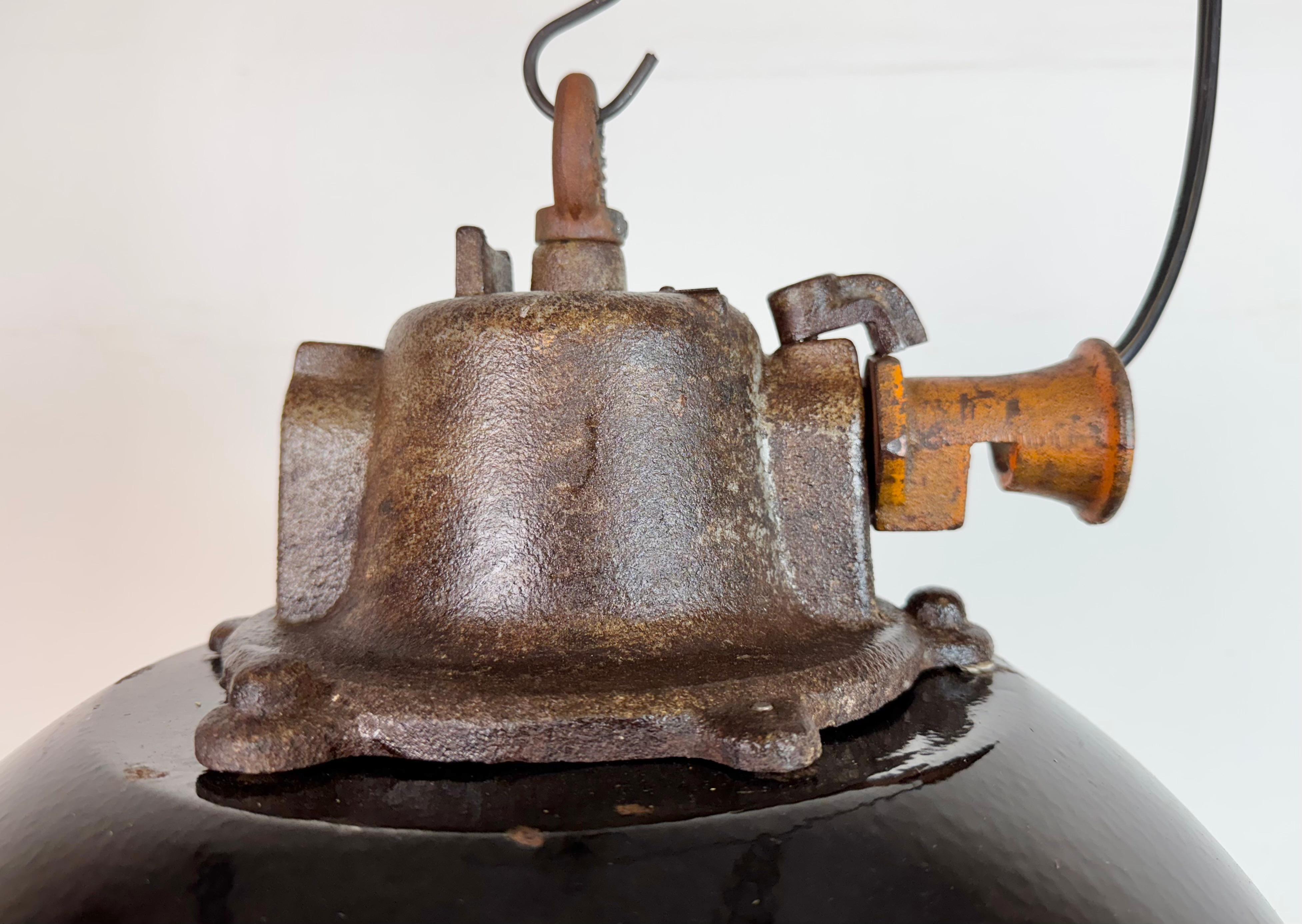 Ceco Lampada a sospensione industriale a gabbia in ghisa e smalto nero, anni '1960 in vendita