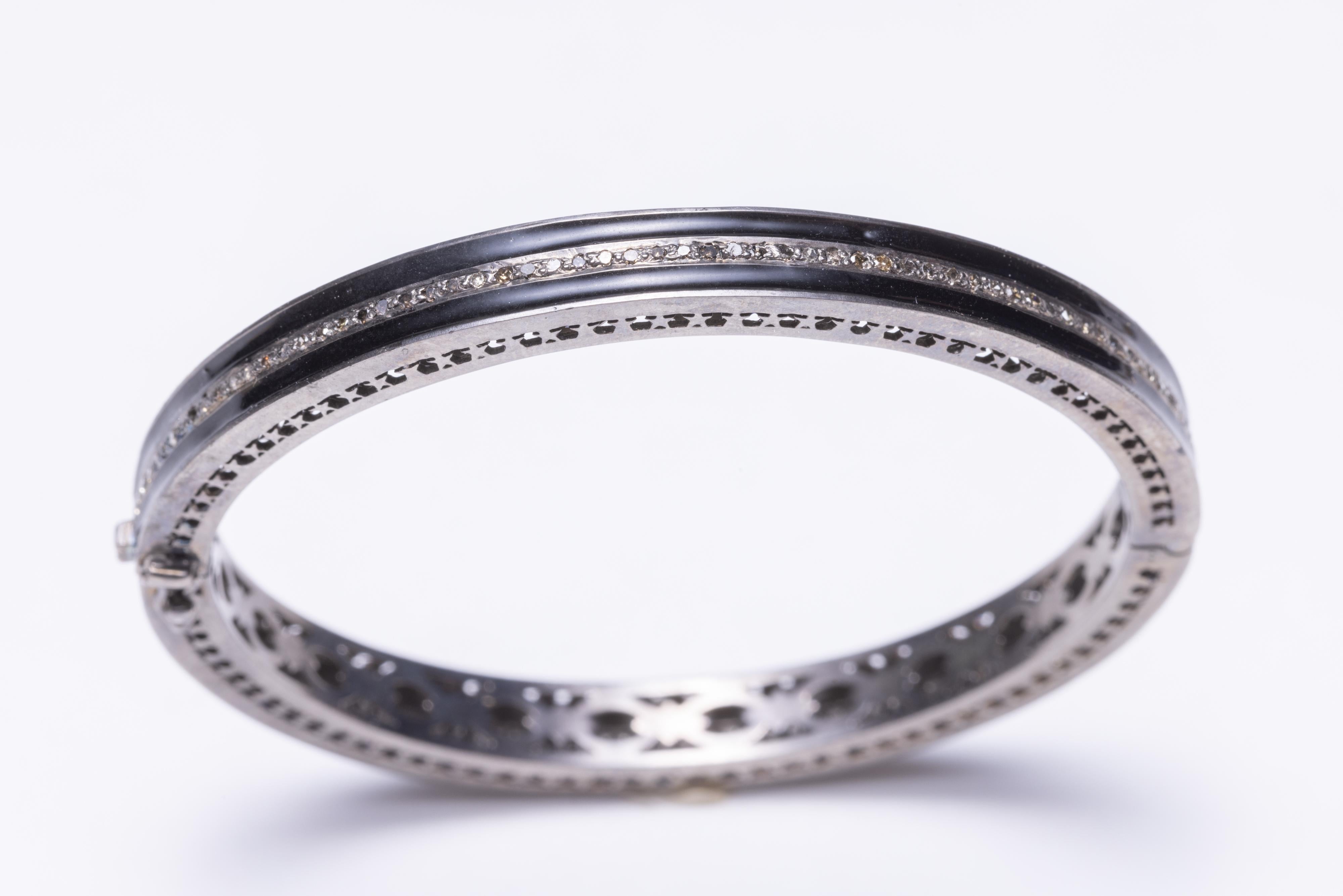 Black Enamel and Diamond Bangle Bracelet In Excellent Condition For Sale In Nantucket, MA