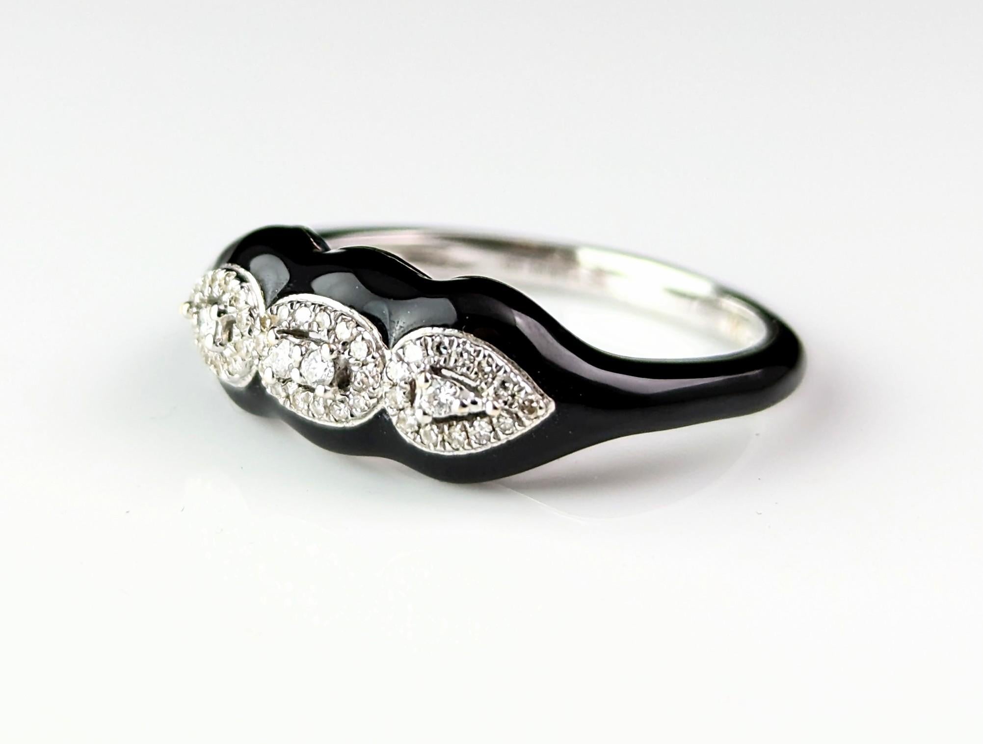 Black enamel and Diamond ring, 18k white gold, Contemporary  For Sale 6