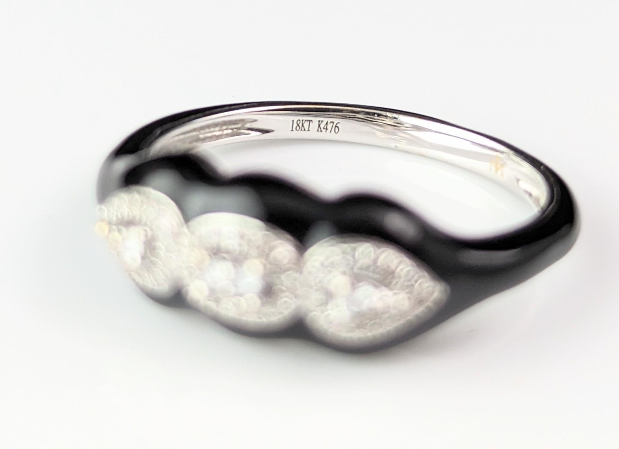 Black enamel and Diamond ring, 18k white gold, Contemporary  For Sale 8