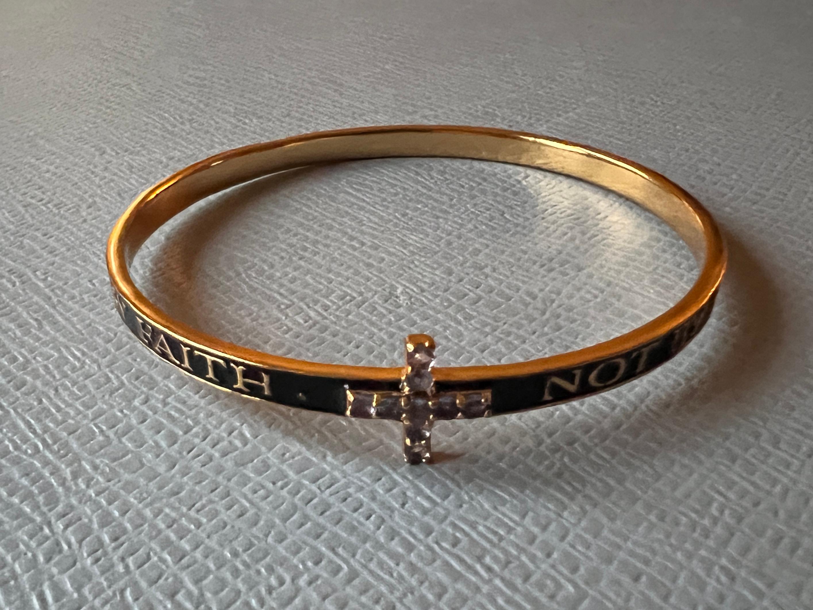 Bracelet croix Bracelet en émail noir Style Memento Mori Tanzanite Style Victorien en vente 2