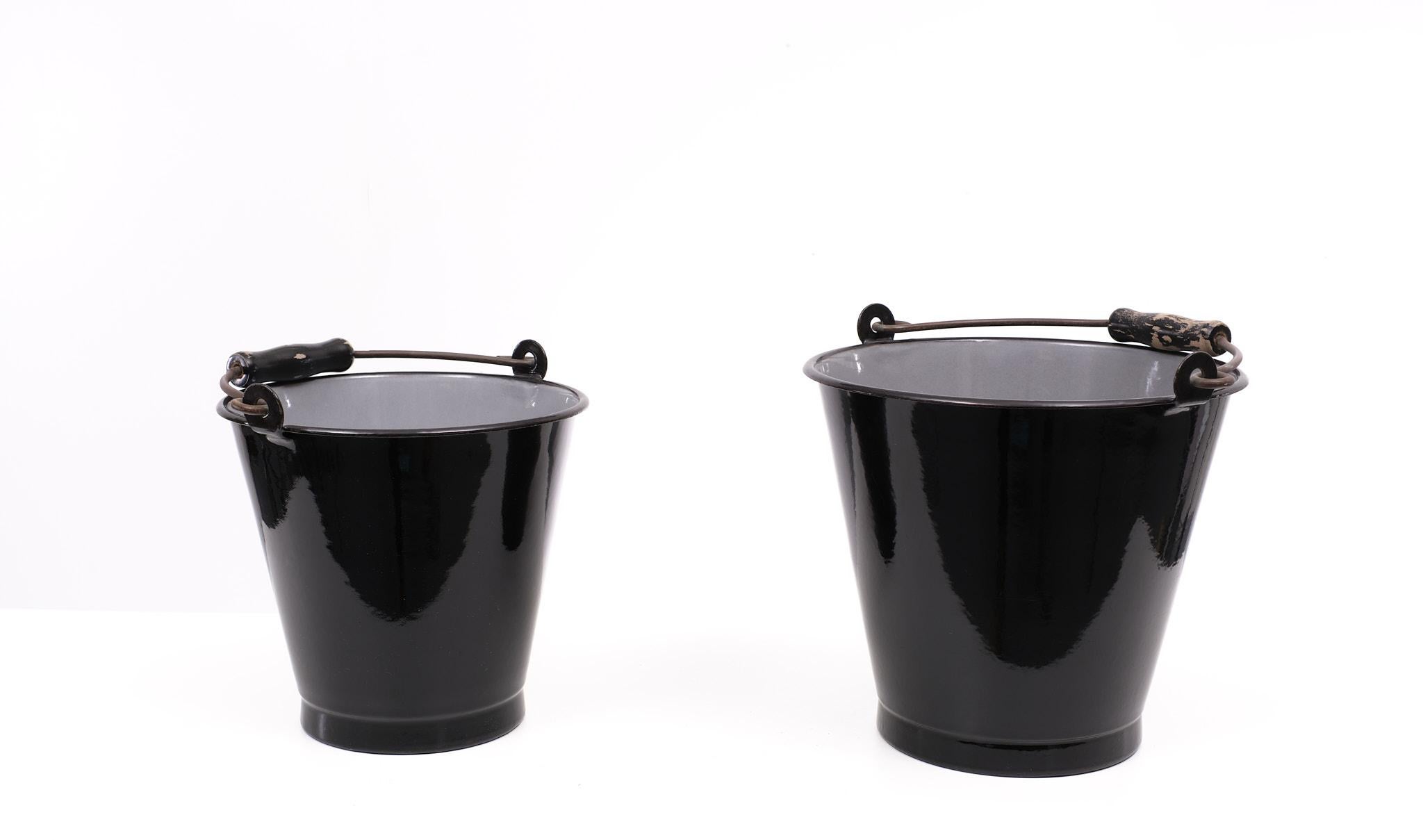 Mid-Century moderno Secchielli in smalto nero, anni '50, Olanda in vendita