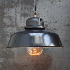 Lampade a sospensione industriali vintage in ghisa smaltata nera di GAL, Francia