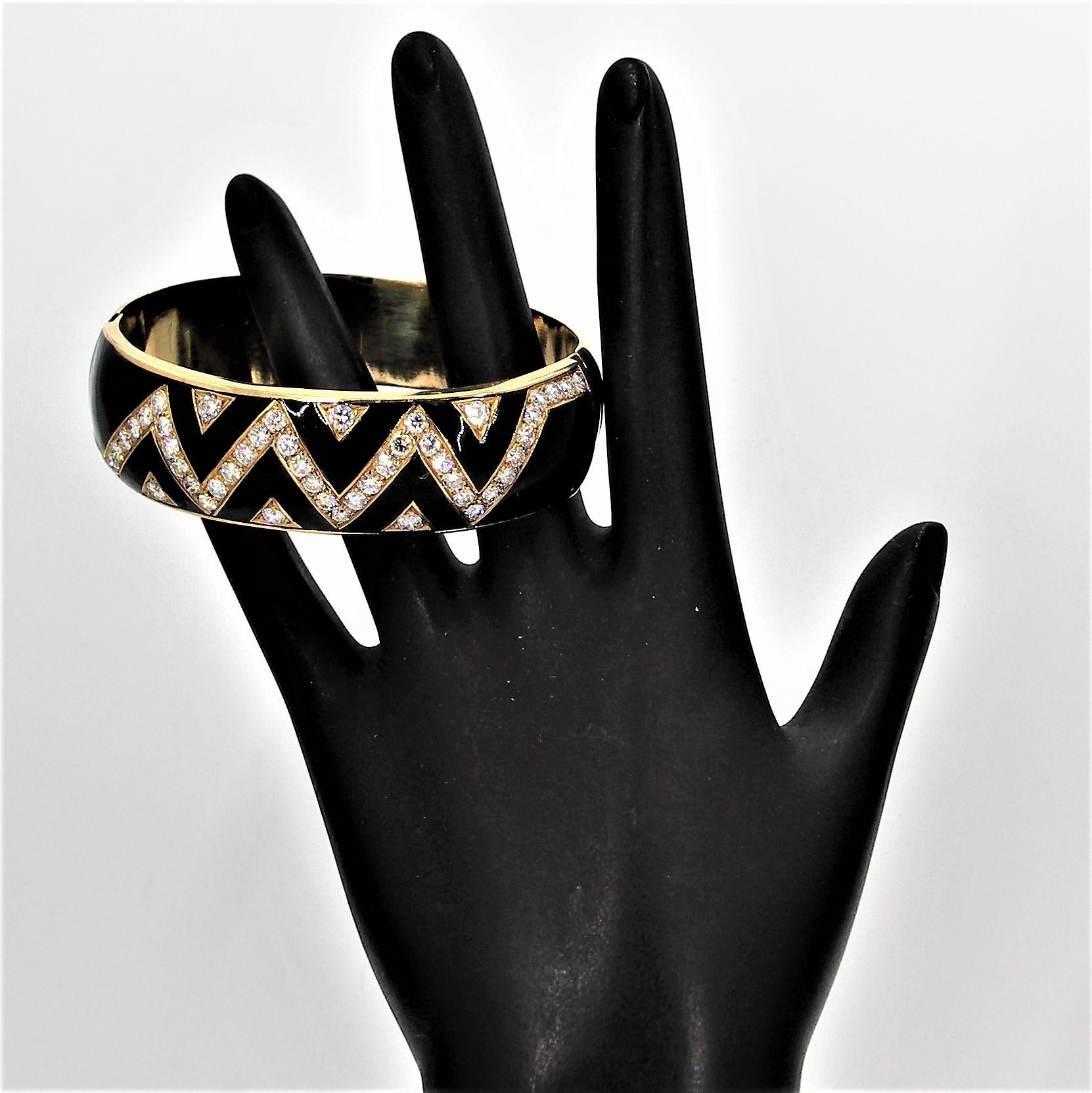 Round Cut Black Enamel Diamond and Gold Bangle Bracelet