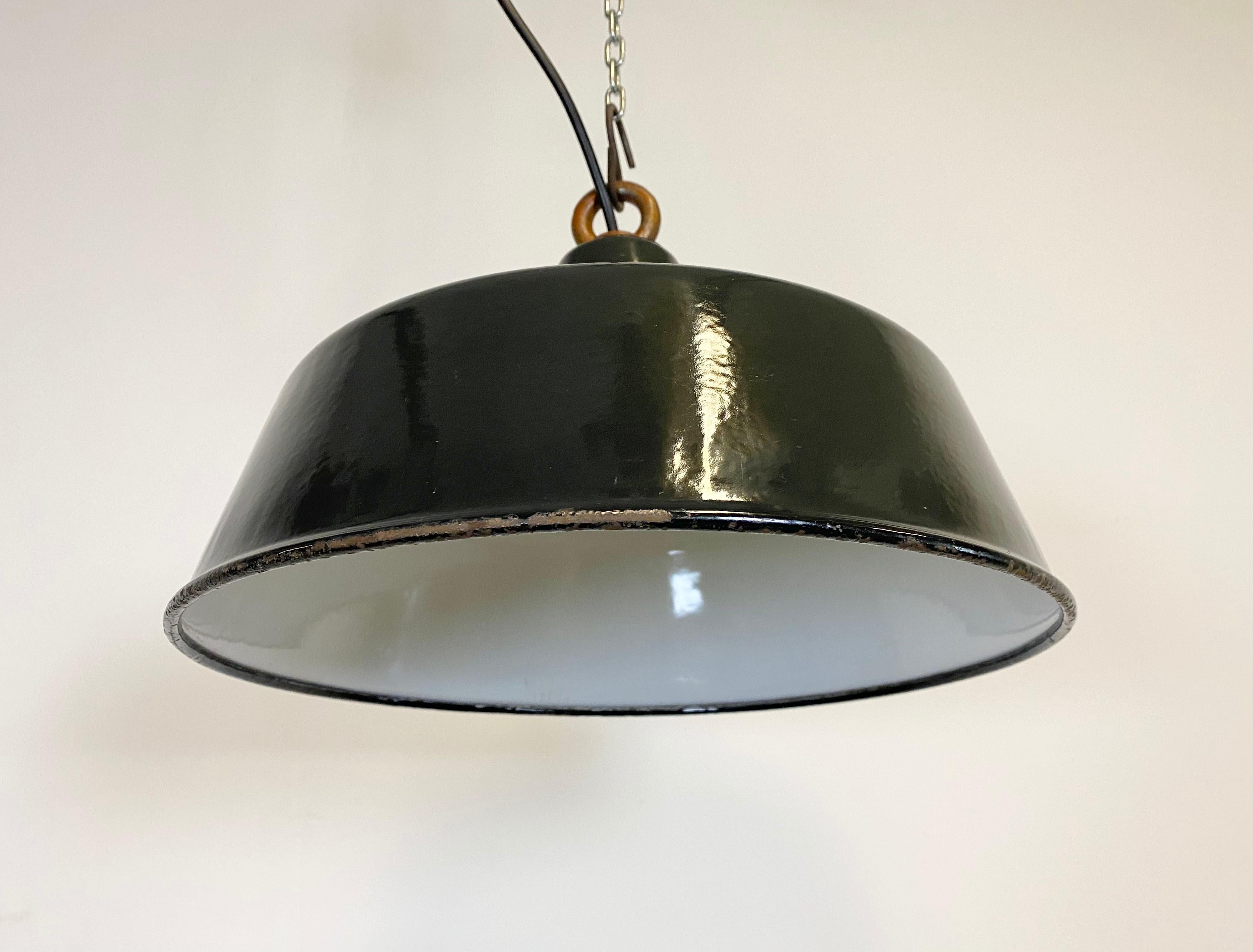 Black Enamel Industrial Pendant Lamp, 1930s 1