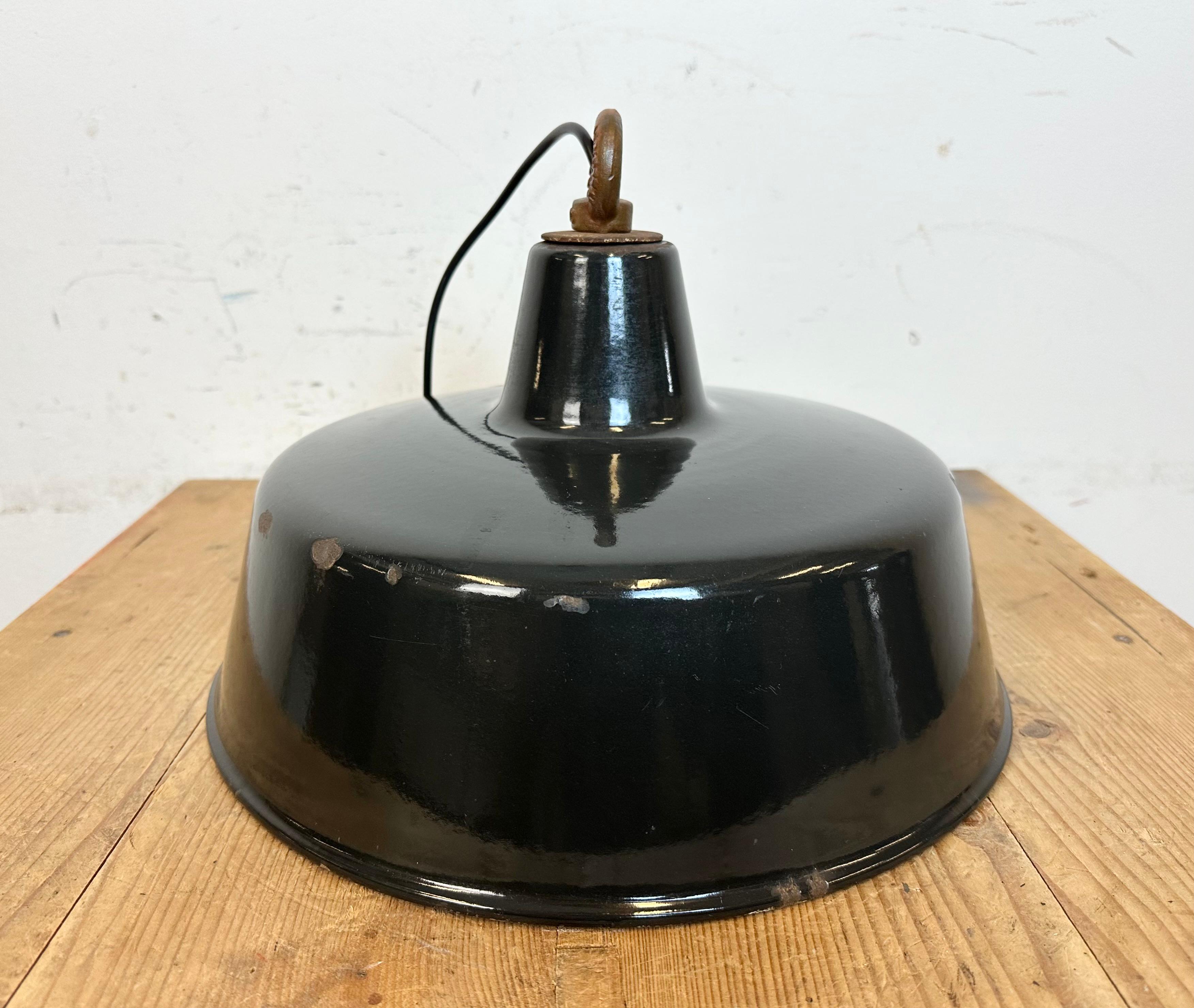 Black Enamel Industrial Pendant Lamp, 1950s For Sale 11