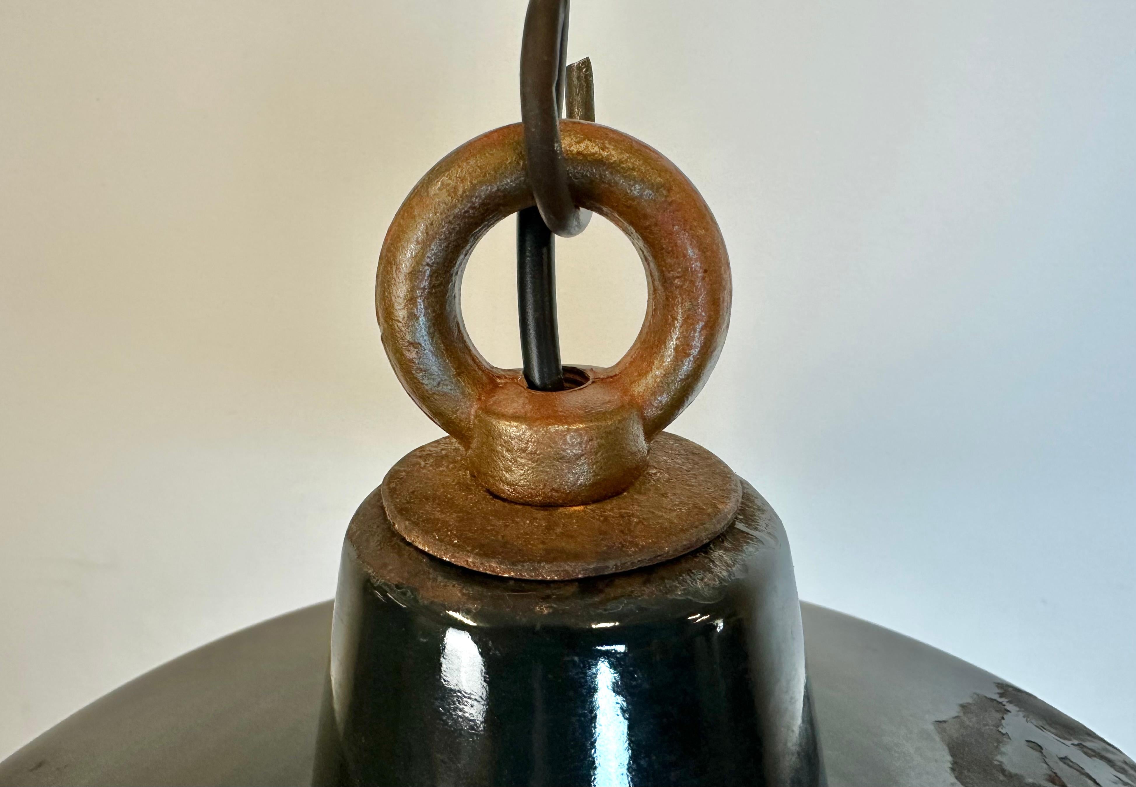 Black Enamel Industrial Pendant Lamp, 1950s For Sale 1
