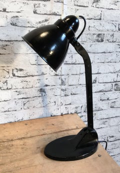 Schwarz emaillierte Industrie-Tischlampe von Viktoria Lampe:: 1930er Jahre