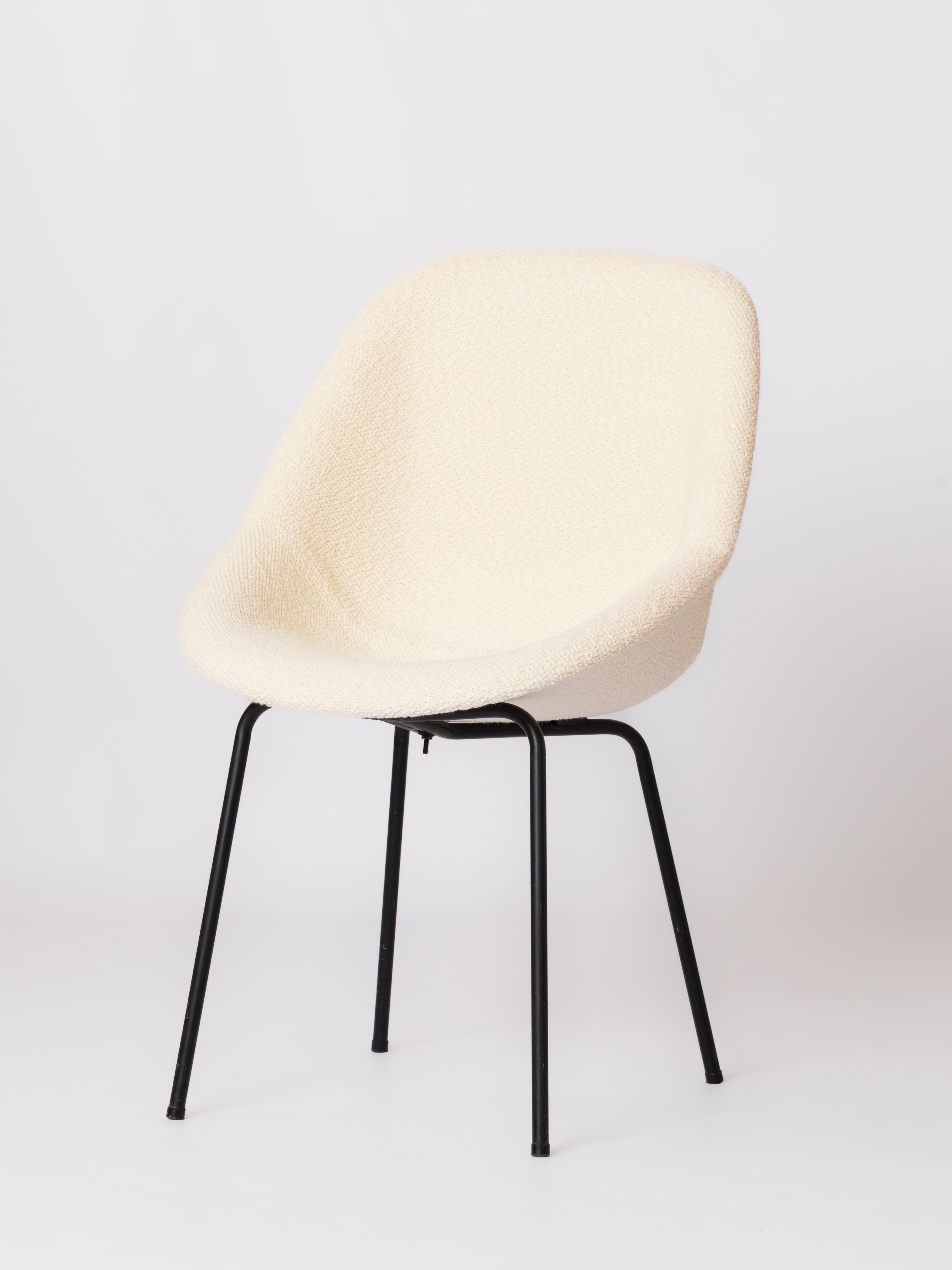 Chic side or office chair by iconic French designers duo Geneviève Dangles and Christian Defrance for Burov. 1950's.
Plywood structure freshly upholstered with Lelièvre off-white bouclé fabric.  Silghtly padded. The base has been thermo-painted in