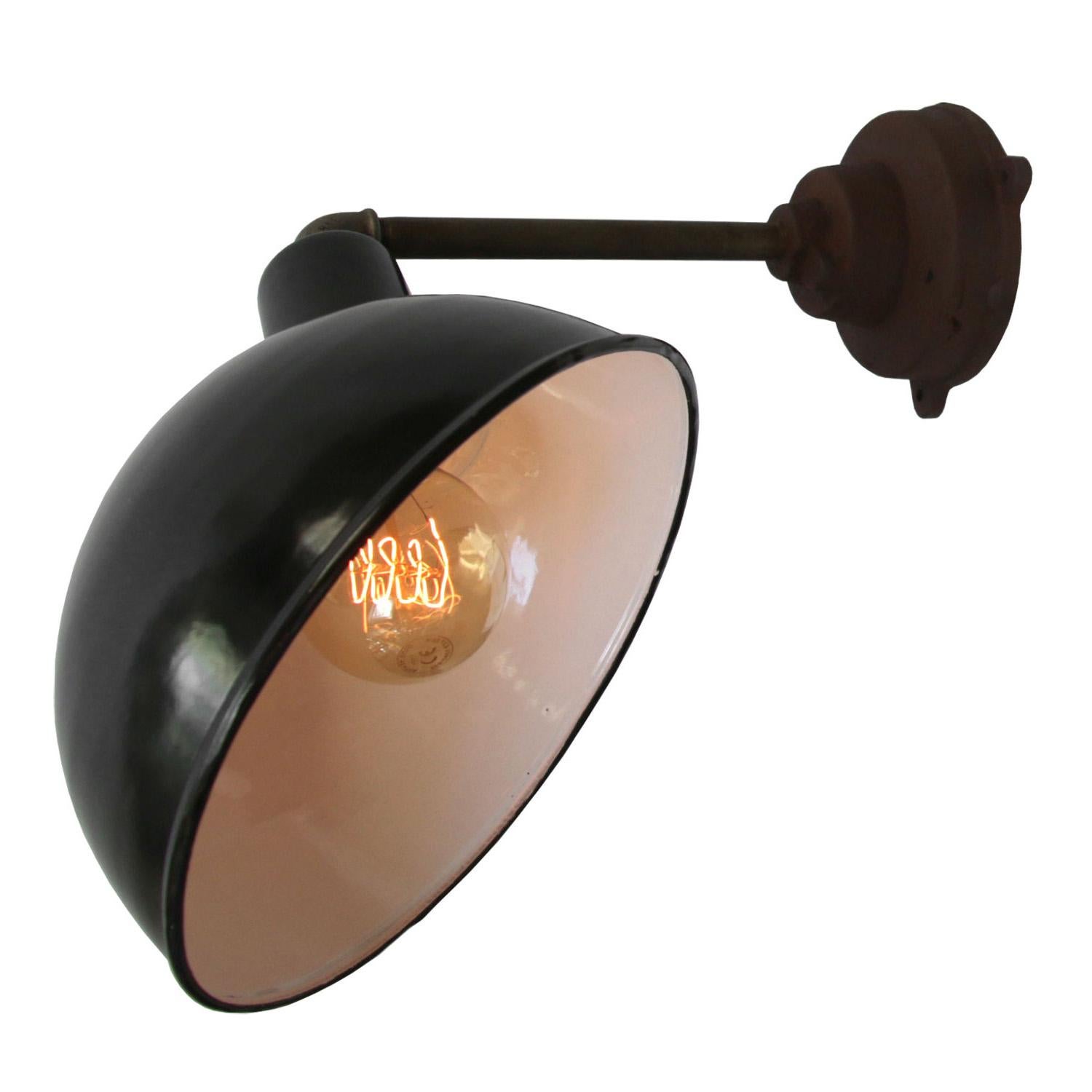 Black Enamel Vintage Industrial Cast Iron Sconces Wall Lights In Good Condition For Sale In Amsterdam, NL