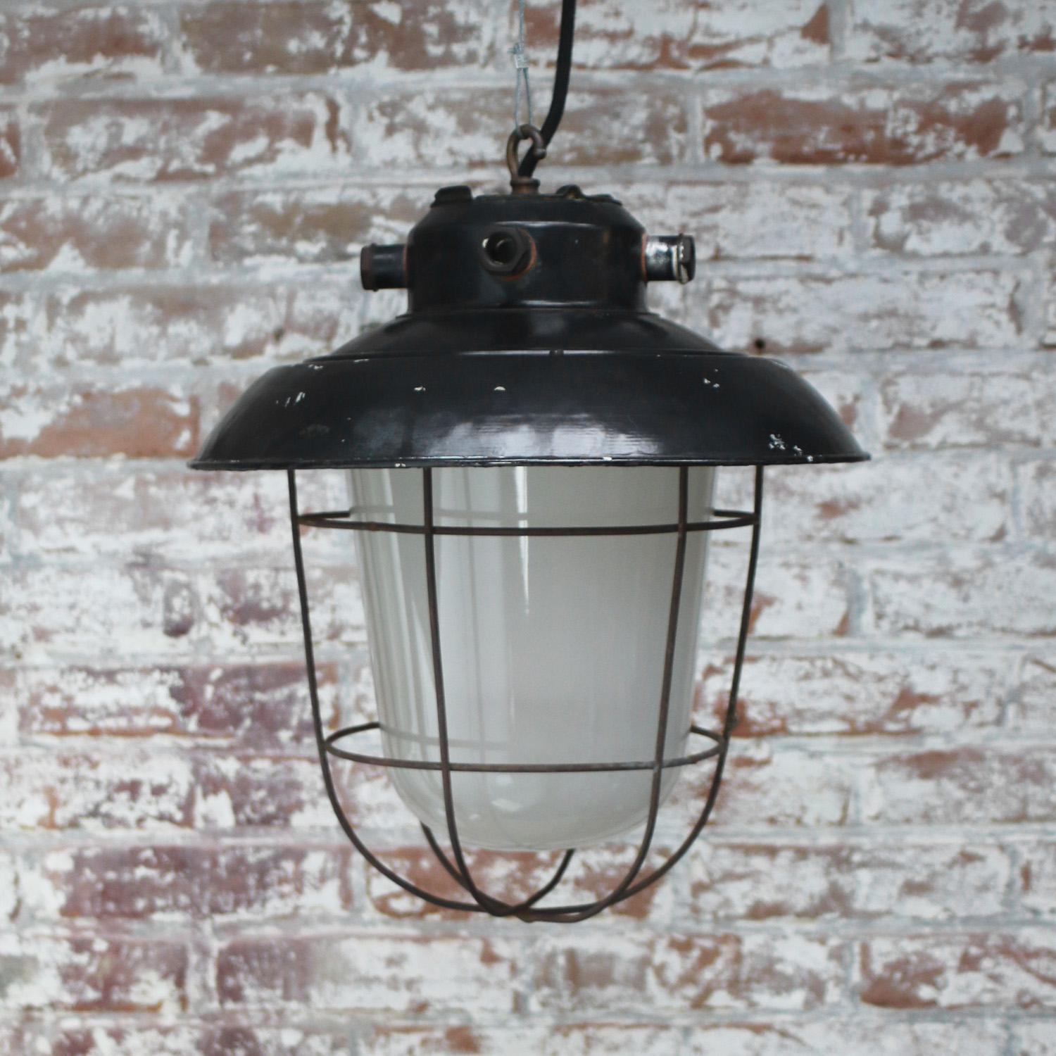 Black Enamel Vintage Industrial Frosted Glass Pendant Lights For Sale 2