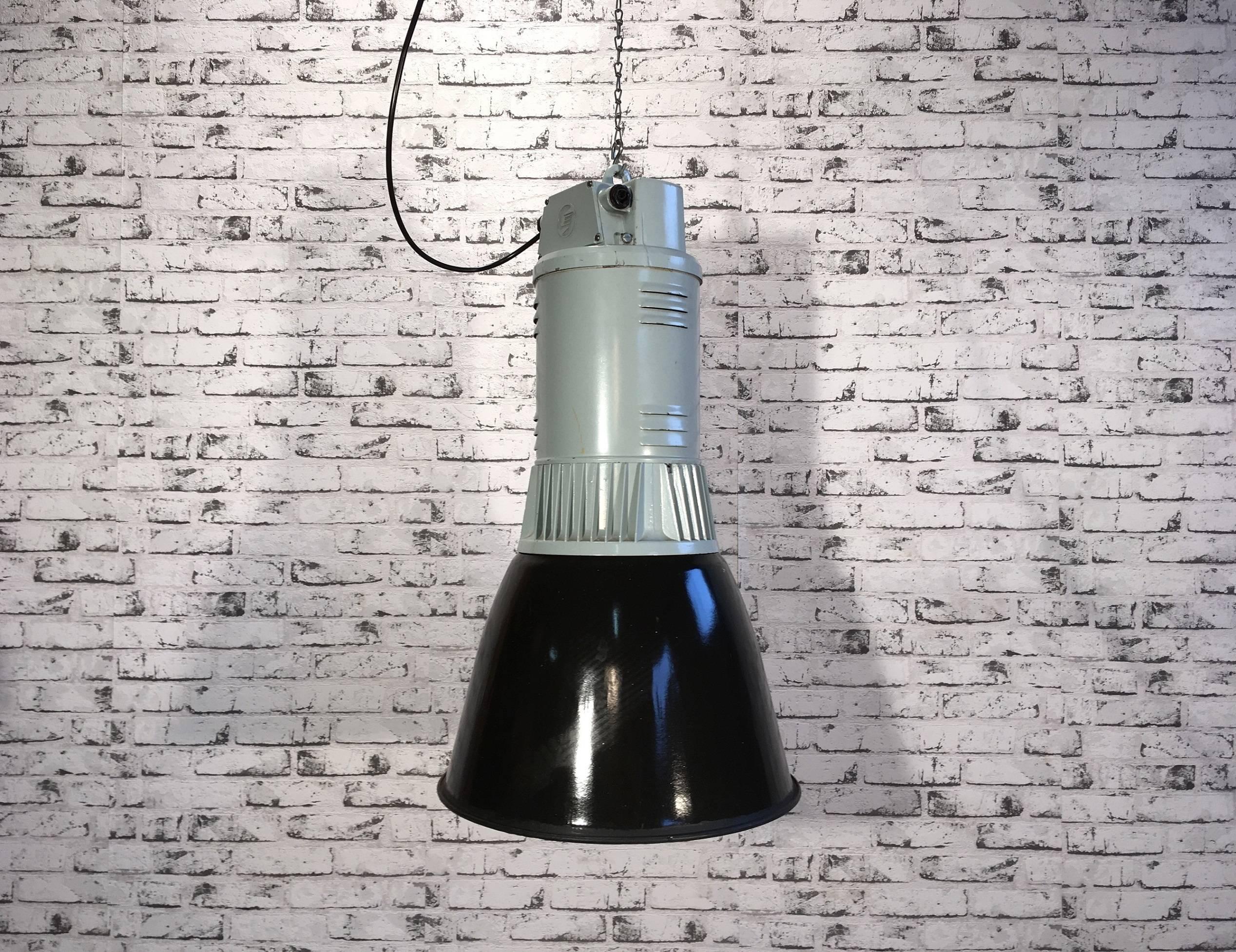 Black Enamel Vintage Industrial Pendant Lamp, 1960s In Good Condition In Kojetice, CZ