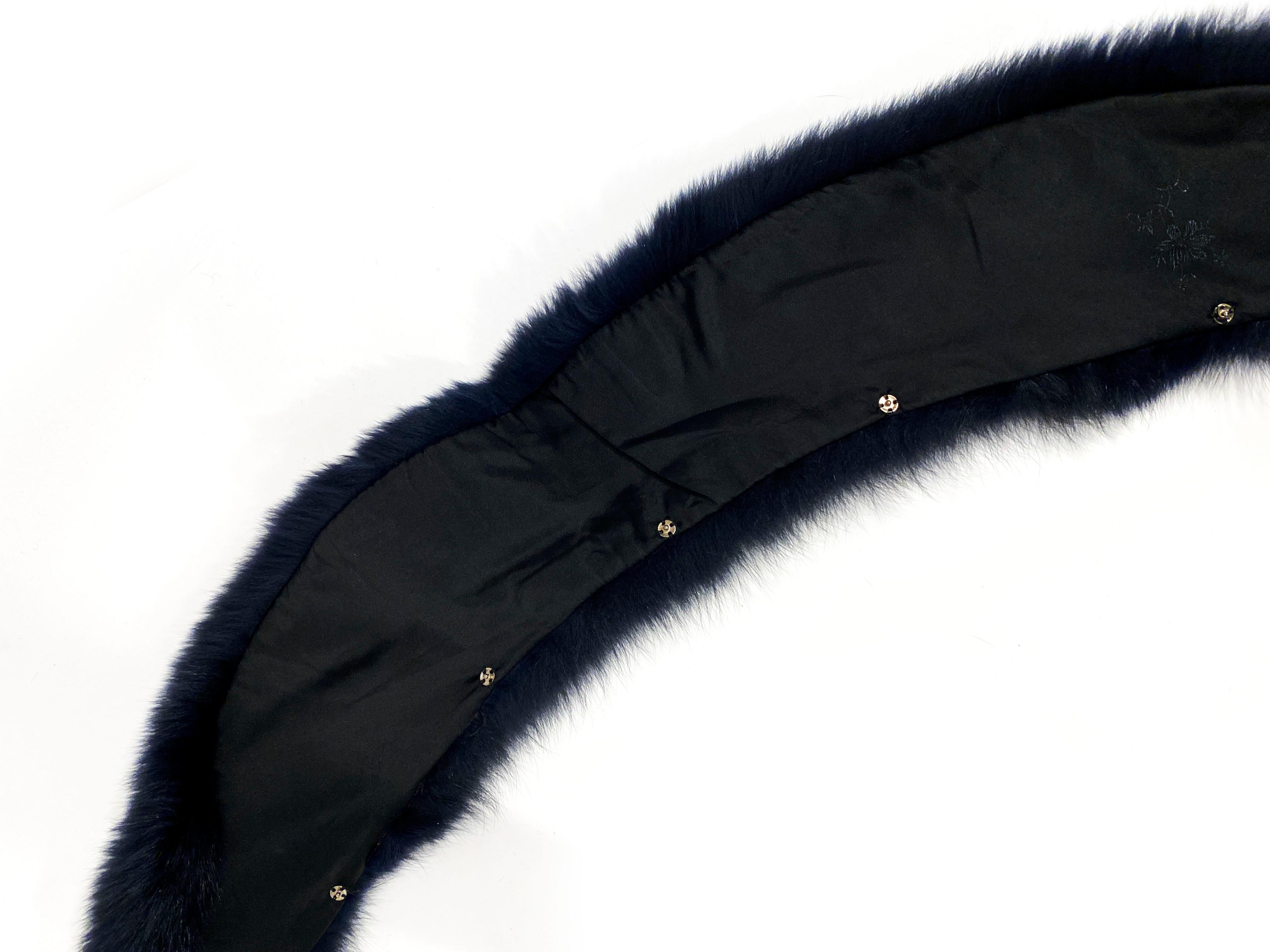 Women's Black Enlarged Fox Collar/Stole