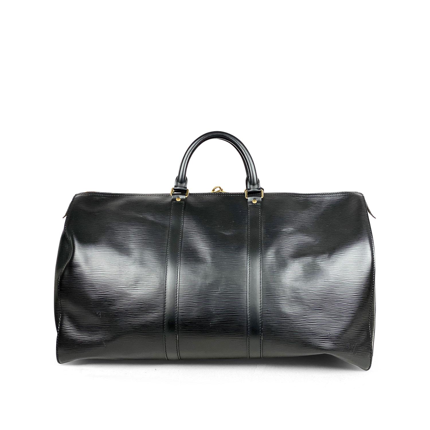 Black Epi leather Louis Vuitton Keepall 50 Weekend Bag In Good Condition For Sale In Sundbyberg, SE