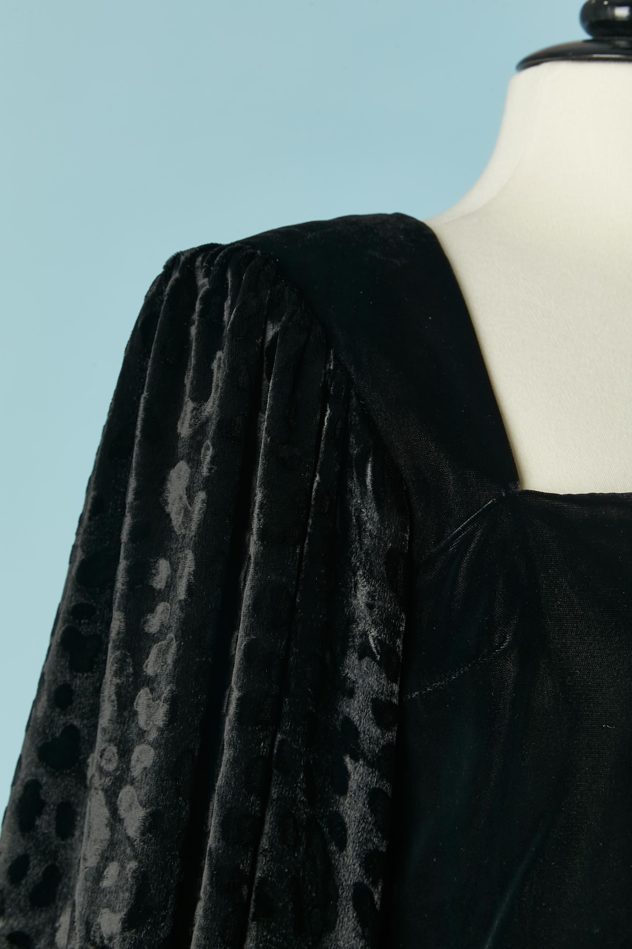 Black evening dress in velvet and silk velvet dévoré Saint Laurent Rive Gauche In Excellent Condition For Sale In Saint-Ouen-Sur-Seine, FR