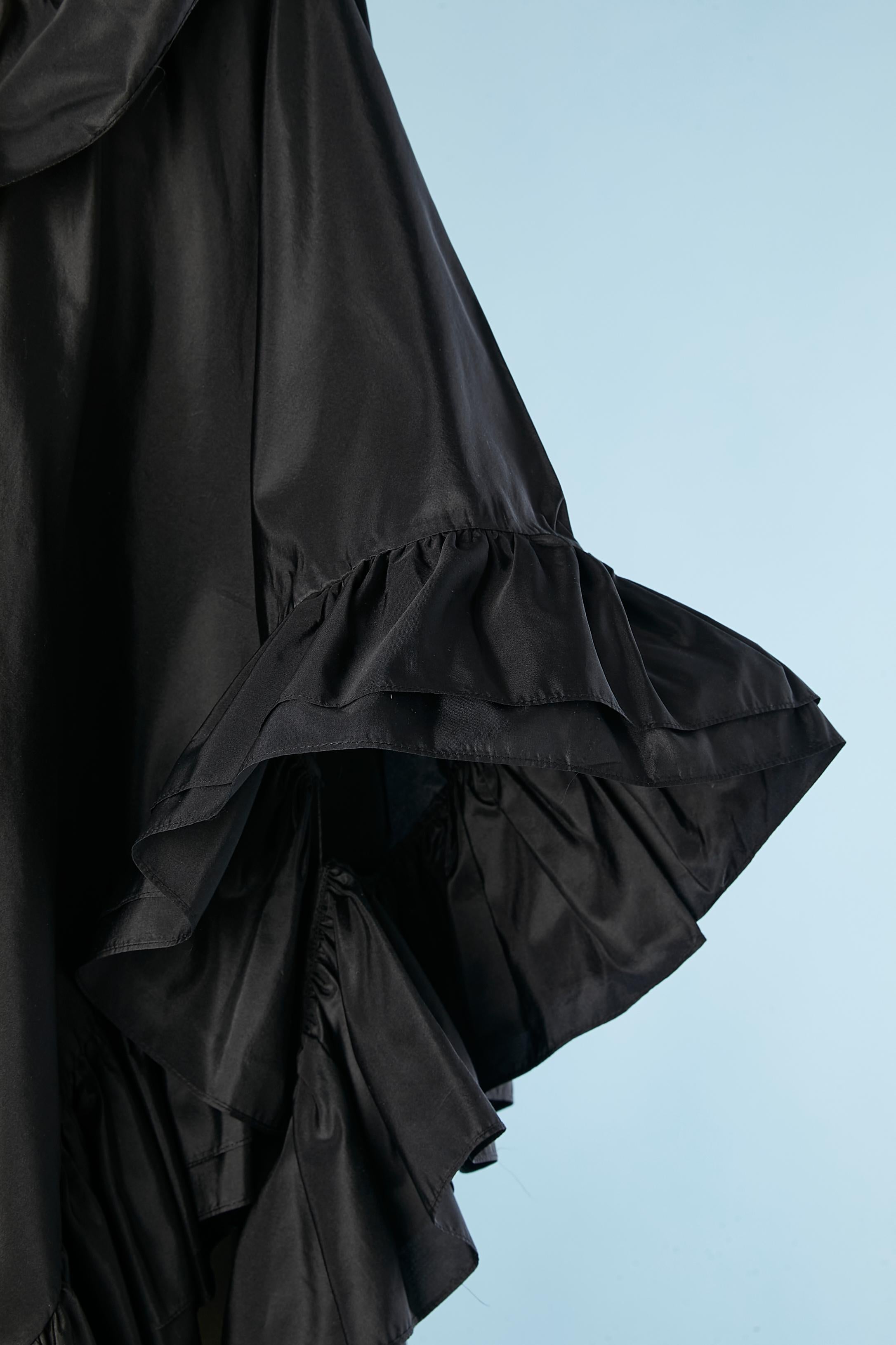 Black evening silk taffetas cape with ruffles Christian Dior Boutique  For Sale 3