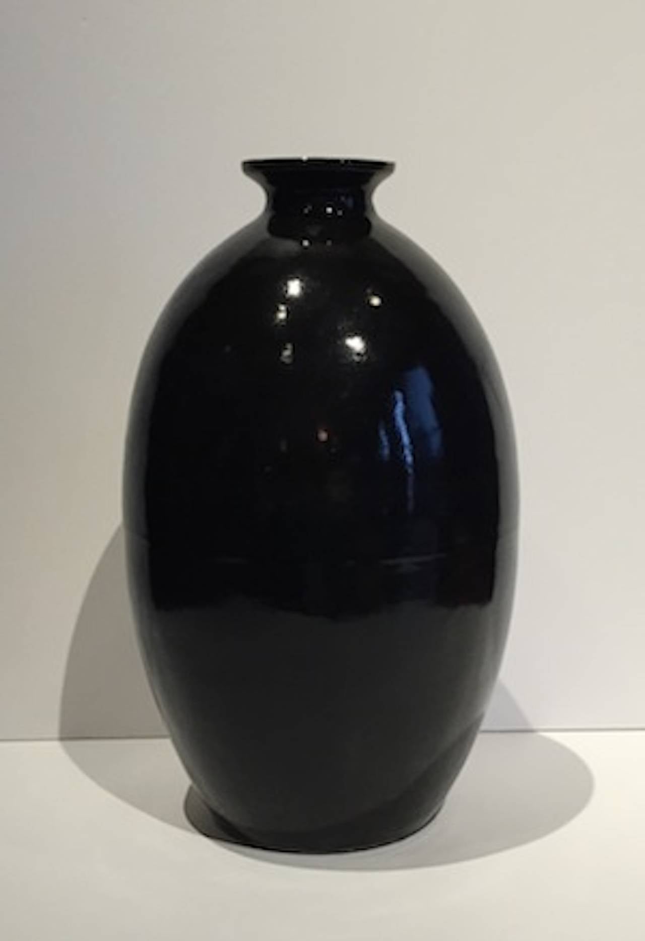 extra large black vase