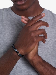 Bracelet nuit en argent avec œil de faucon noir