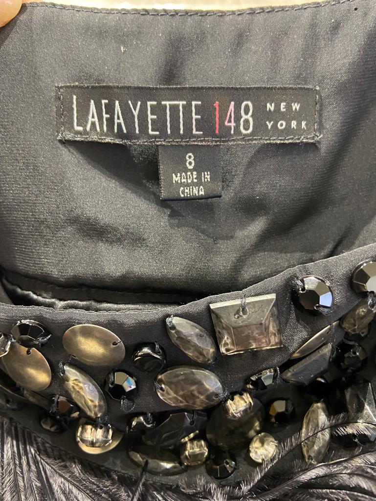 Gonna nera in piume con perline in vita LAFAYETTE 148 in vendita 2
