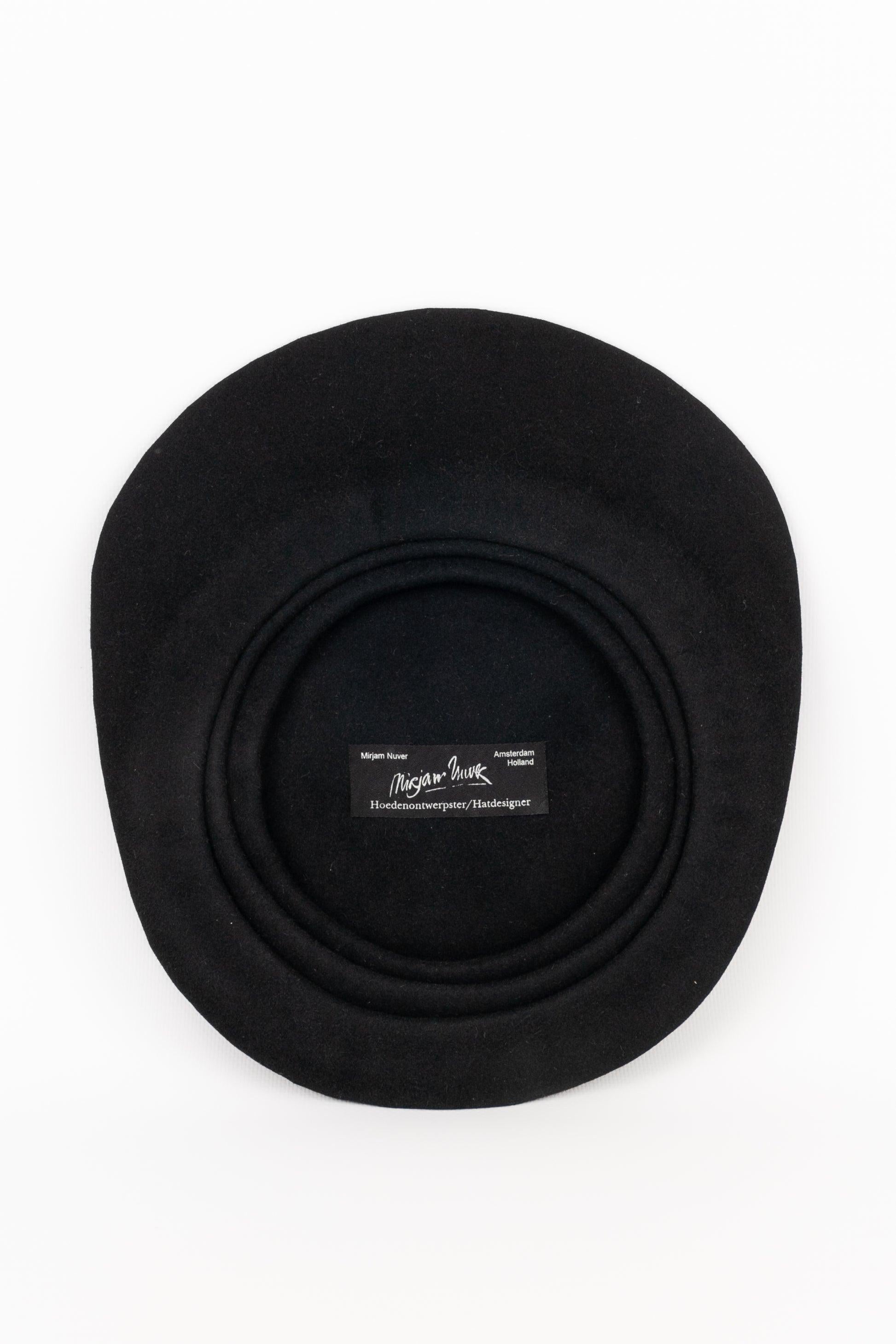 Women's Black Felt Accordion Hat