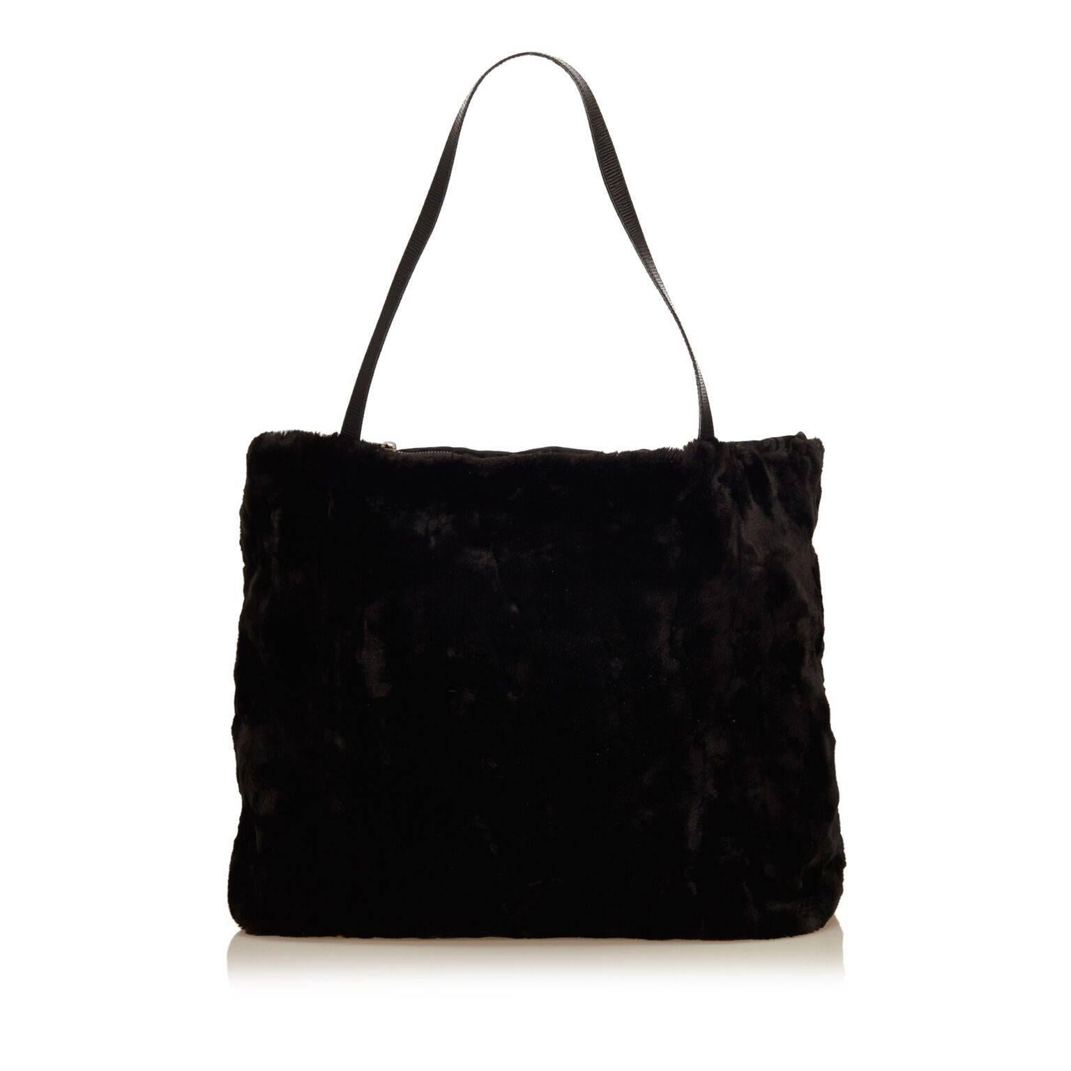 Black Fendi Fur Tote Bag In Good Condition In New York, NY