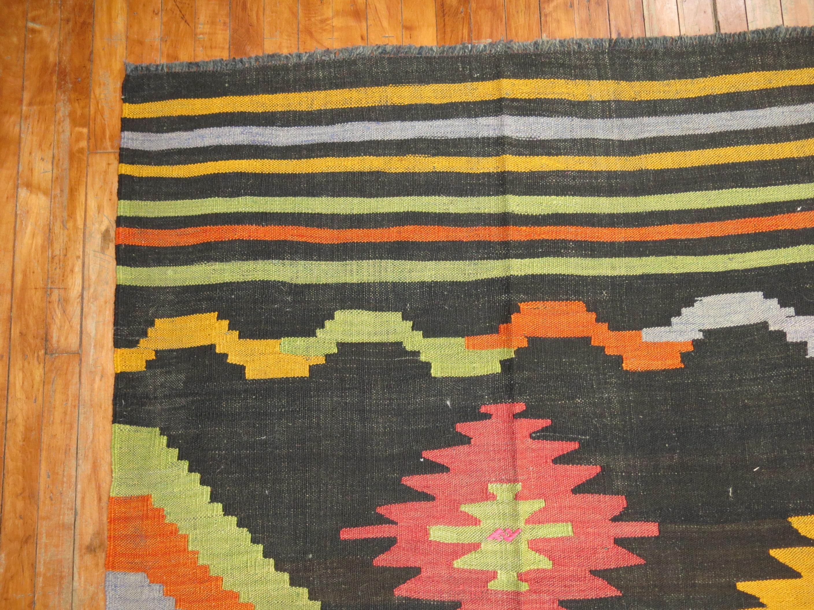 Black Field Color Pop Turkish Kilim In Good Condition In New York, NY