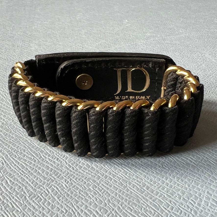 Donna Lana fine nera Bracciale in pelle nera Pelle di vitello Anelli in ottone placcato oro in vendita