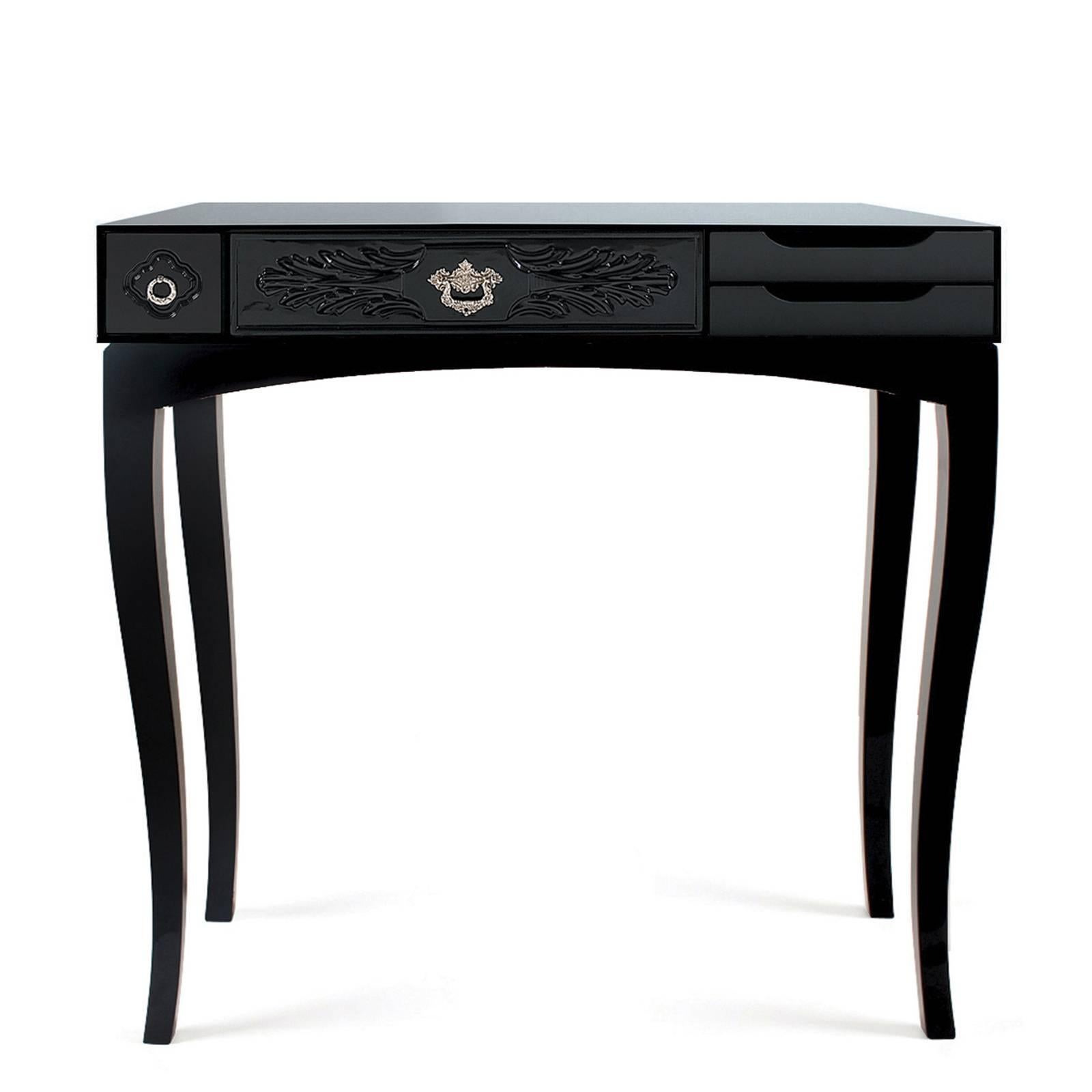 Black Finishes Console Table In New Condition For Sale In Paris, FR