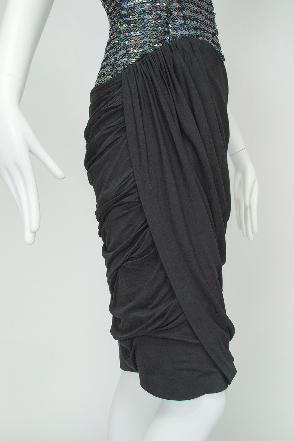 Black Fish Scale Sequin Sheath Dress with Draped Ruched Hobble Skirt – XS, 1960s In Excellent Condition For Sale In Tucson, AZ