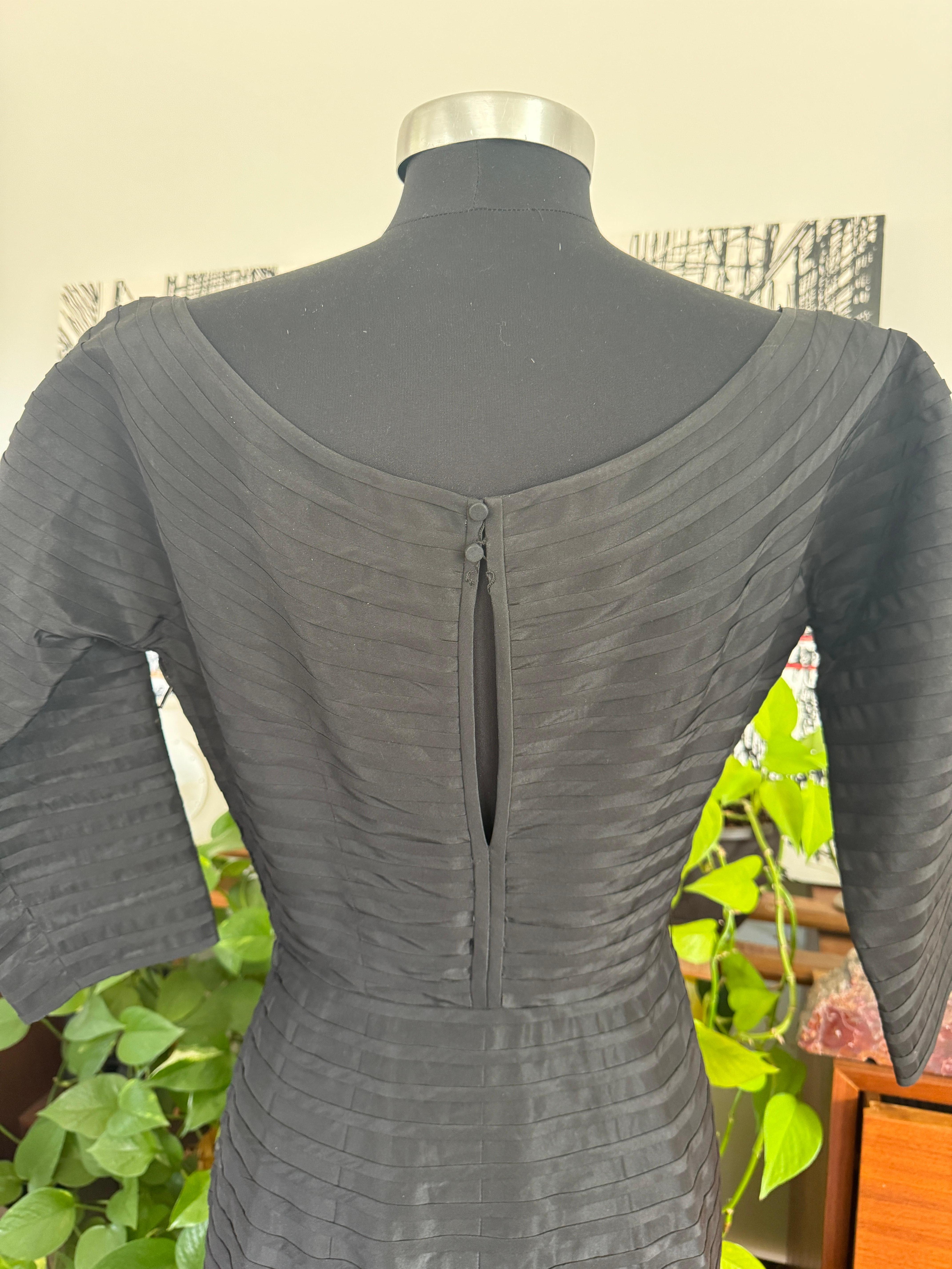 Vestido negro de cola de pez años 50 Vintage Ben Reig en venta 6
