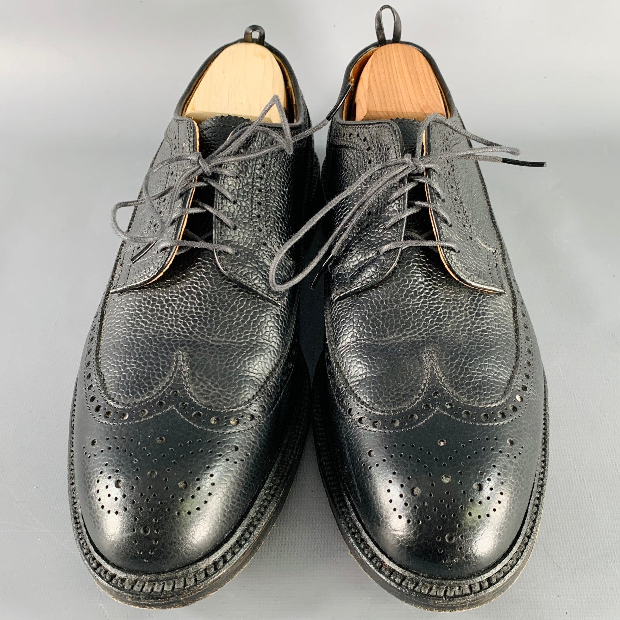BLACK FLEECE OTOÑO 2007 Talla 10,5 Zapatos Derby con cordones de piel perforada negra de grano de guijarro en Bueno estado para la venta en San Francisco, CA