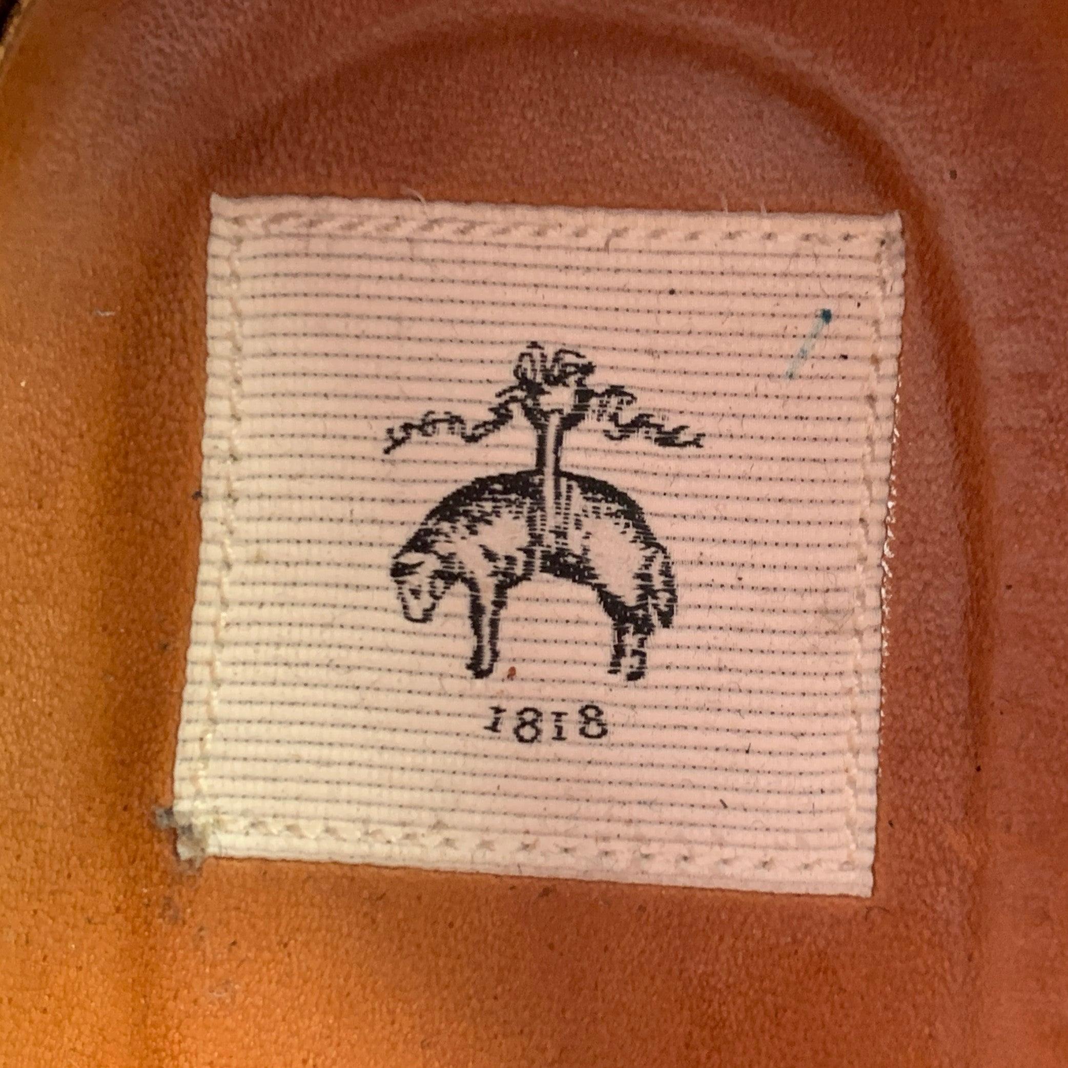 BLACK FLEECE OTOÑO 2007 Talla 10,5 Zapatos Derby con cordones de piel perforada negra de grano de guijarro en venta 2