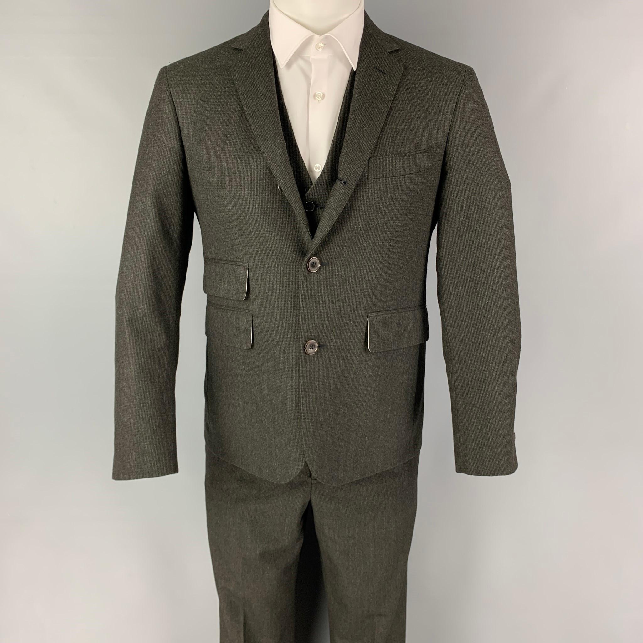 BLACK FLEECE Size 38 Grey Charcoal Grid Wool Notch Lapel 31 31 Suit In Good Condition In San Francisco, CA