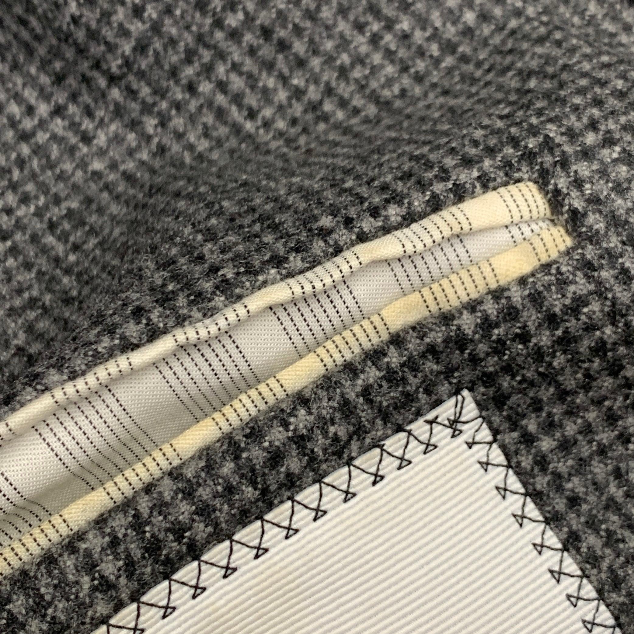 BLACK FLEECE Size 40 Grey Charcoal Grid Wool Notch Lapel Sport Coat For Sale 5