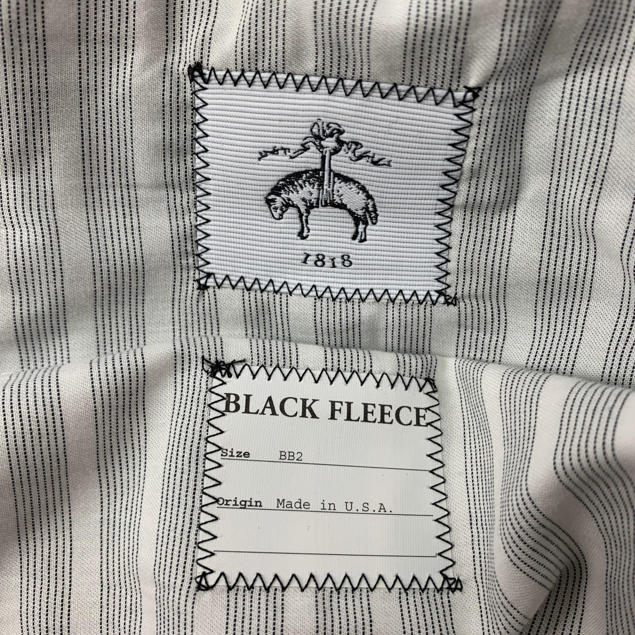 Black Fleece Taille 40 Costume à revers en laine à carreaux gris en vente 6