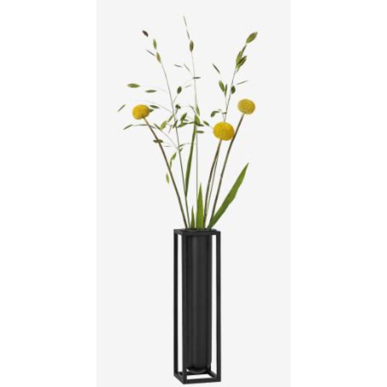 Black Flora Kubus Vase by Lassen In New Condition For Sale In Geneve, CH