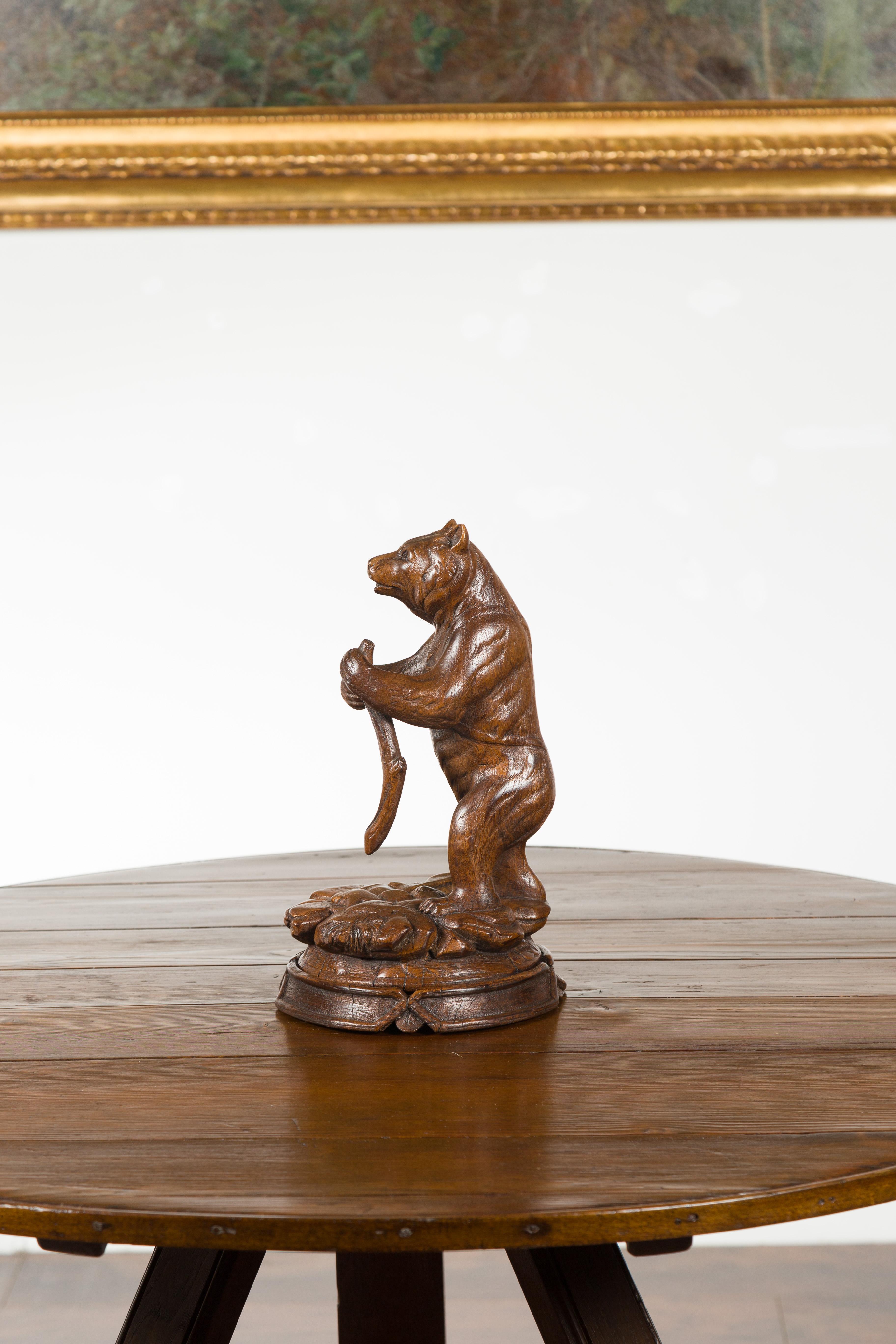 Black Forest 1890s Carved Wooden Bear Standing on a Circular Base For Sale 5