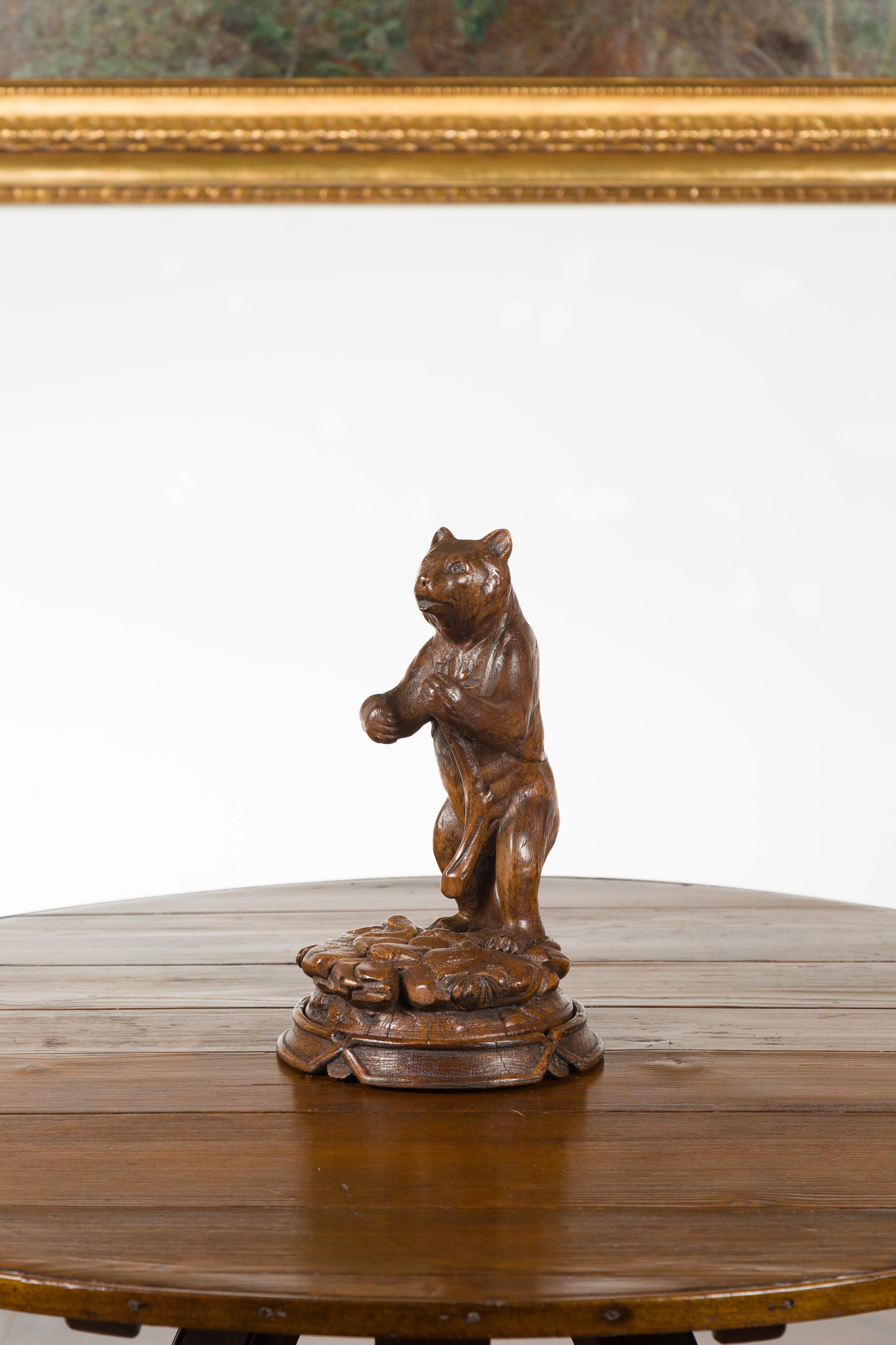 Black Forest 1890s Carved Wooden Bear Standing on a Circular Base For Sale 6