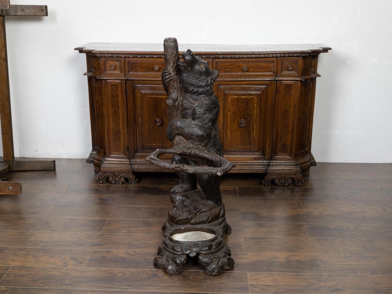 Black Forest 1890s Carved Wooden Umbrella Stand Depicting a Bear Climbing a Tree For Sale at 1stDibs