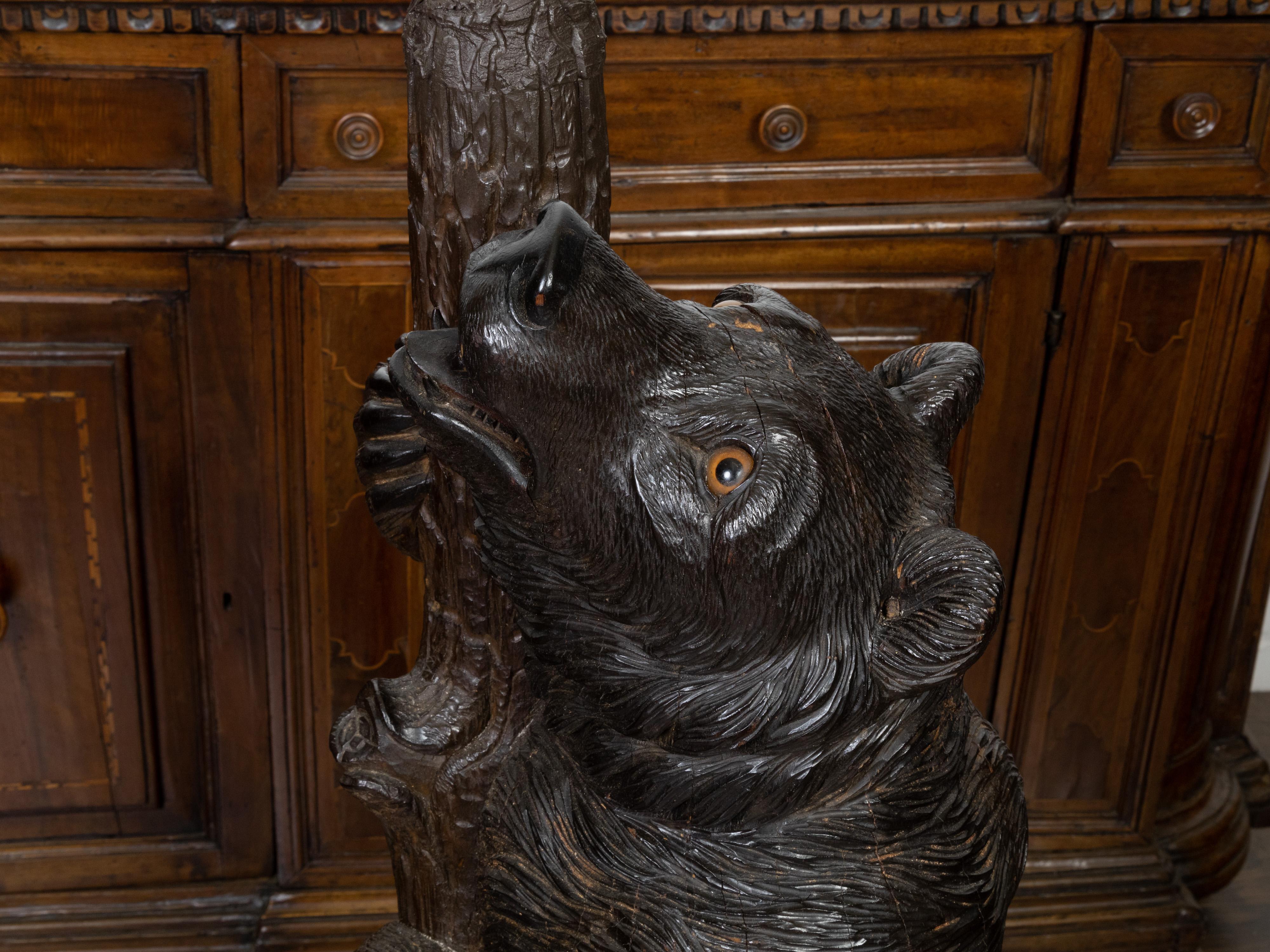 Black Forest 1890s Carved Wooden Umbrella Stand Depicting a Bear Climbing a Tree For Sale 1