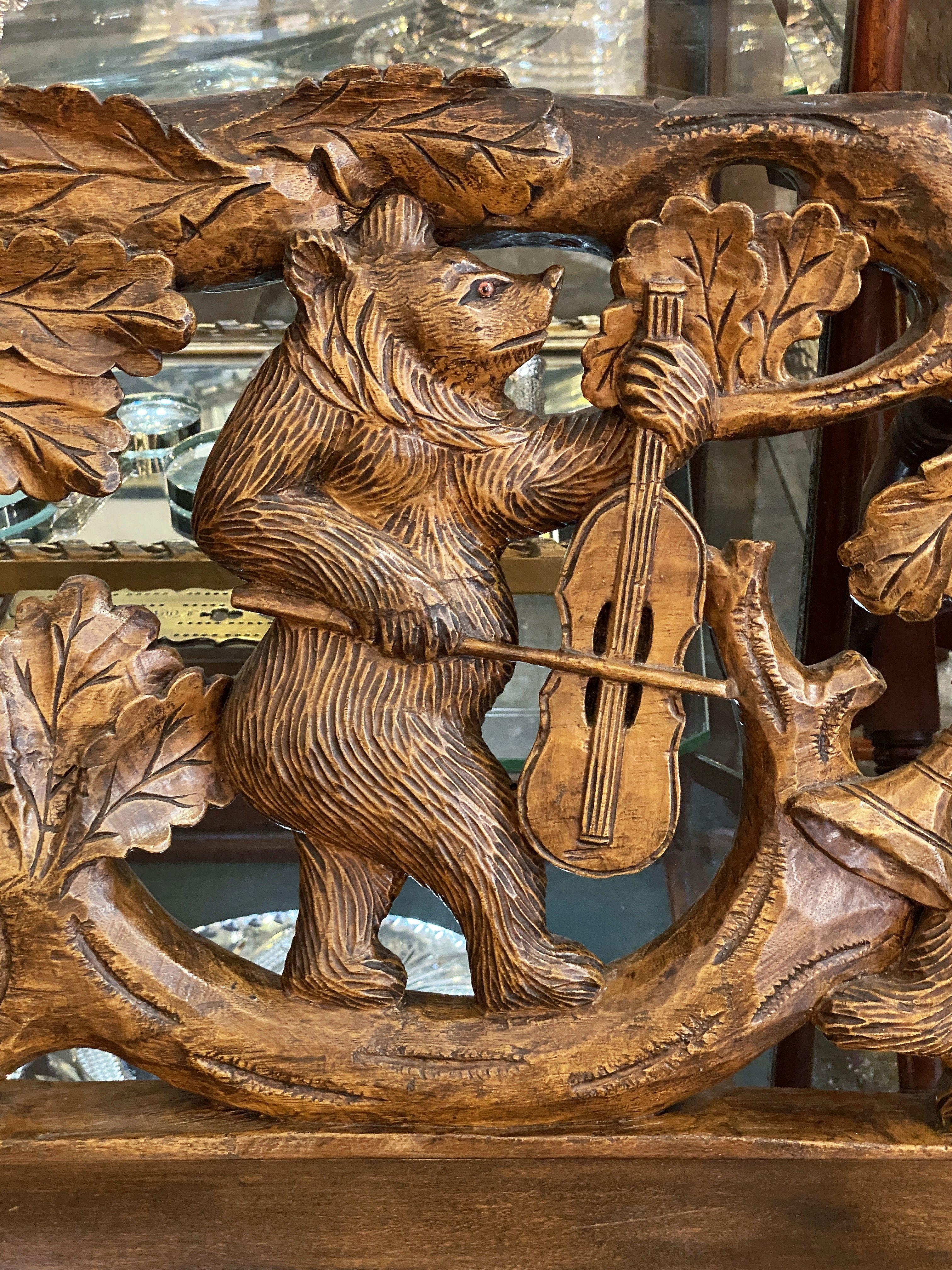 Banc Black Forest avec deux ours soutenant cinq ours musiciens sculptés à la main 1