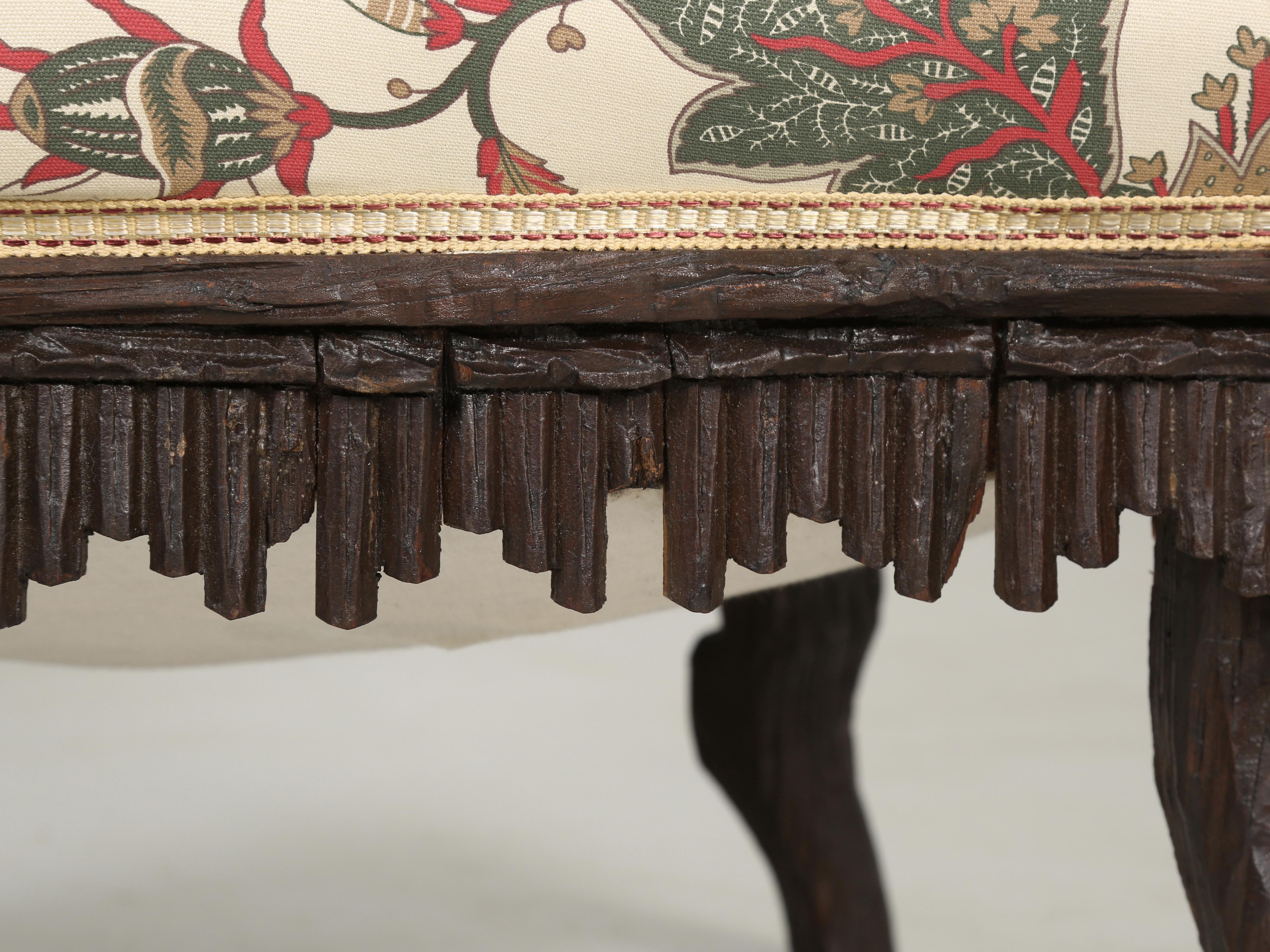 Schwarzwälder Bergère-Stühle um 1800 Riesige Sammlung von Schwarzwälder Stücken verfügbar im Zustand „Gut“ im Angebot in Chicago, IL